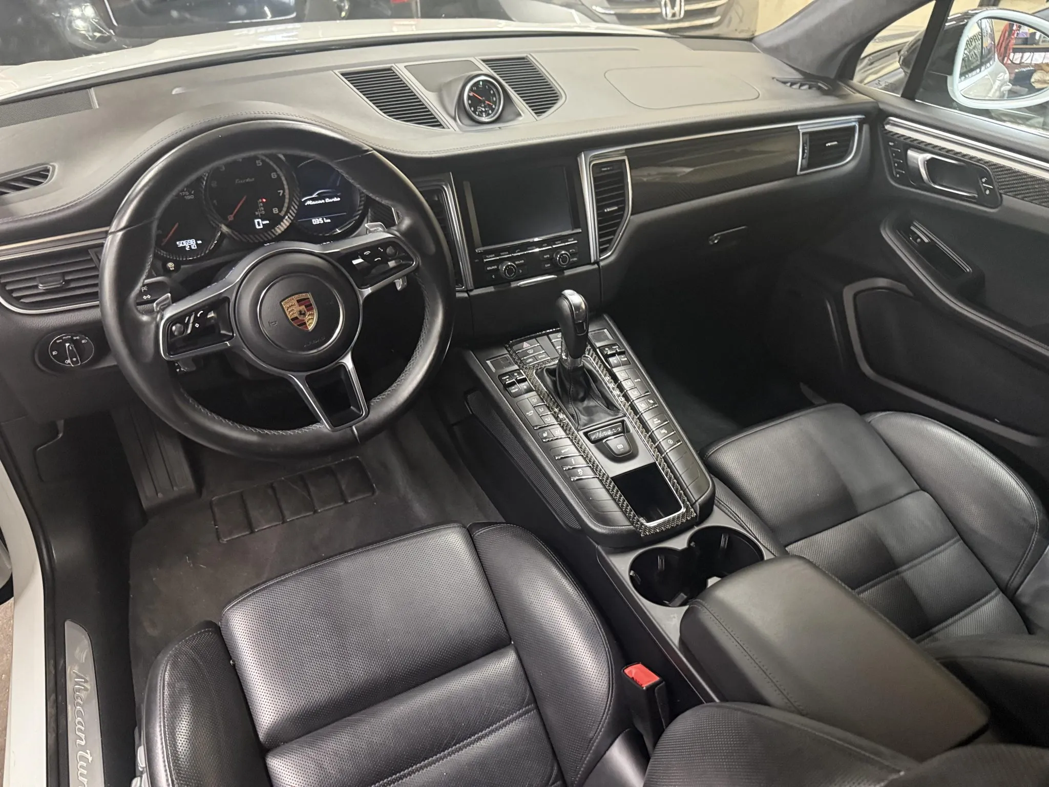 Load larger image of 2016 Porsche Macan Turbo - Stuttcars Classified