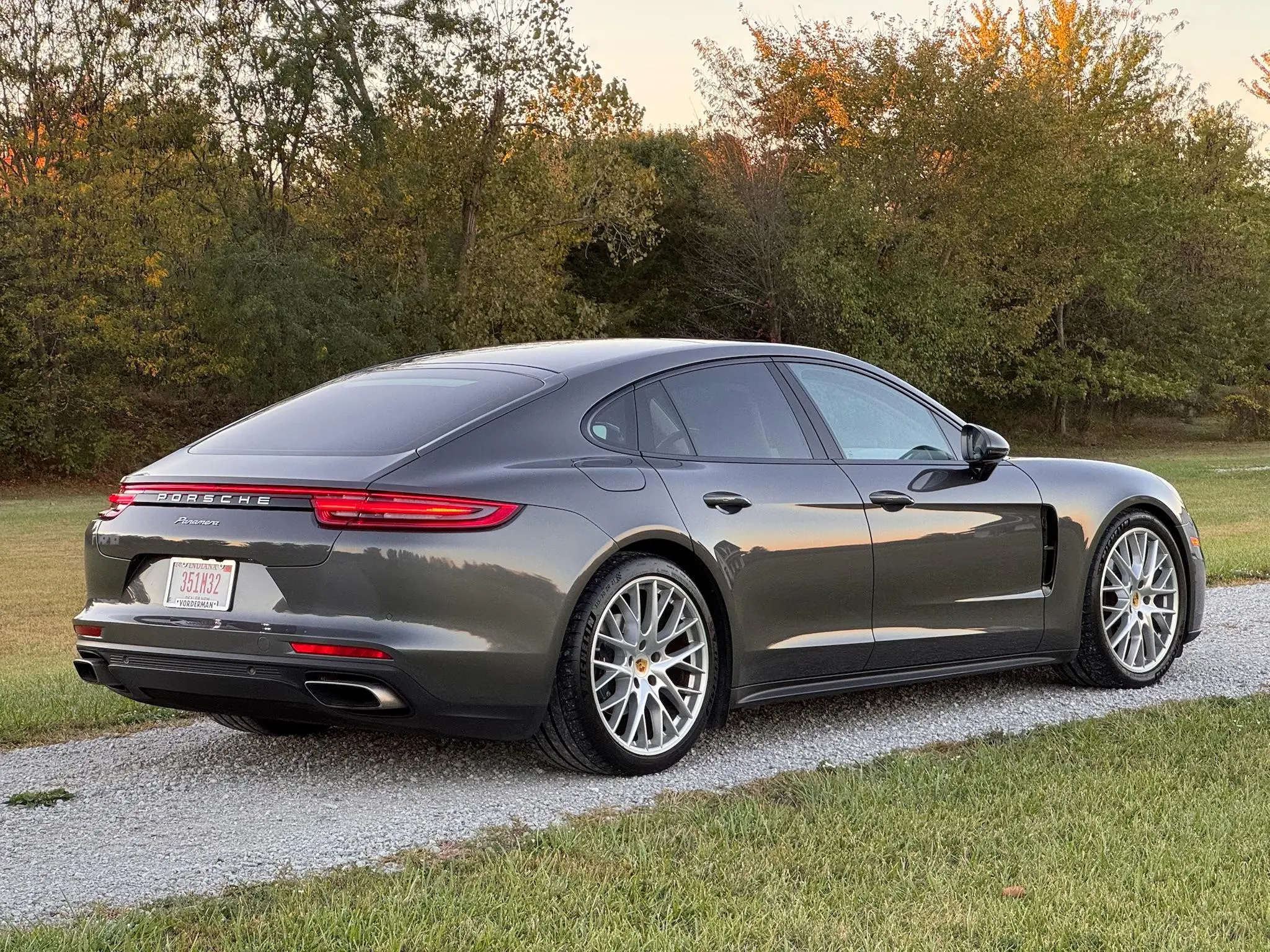 Load larger image of 2017 Porsche Panamera - Stuttcars Classified