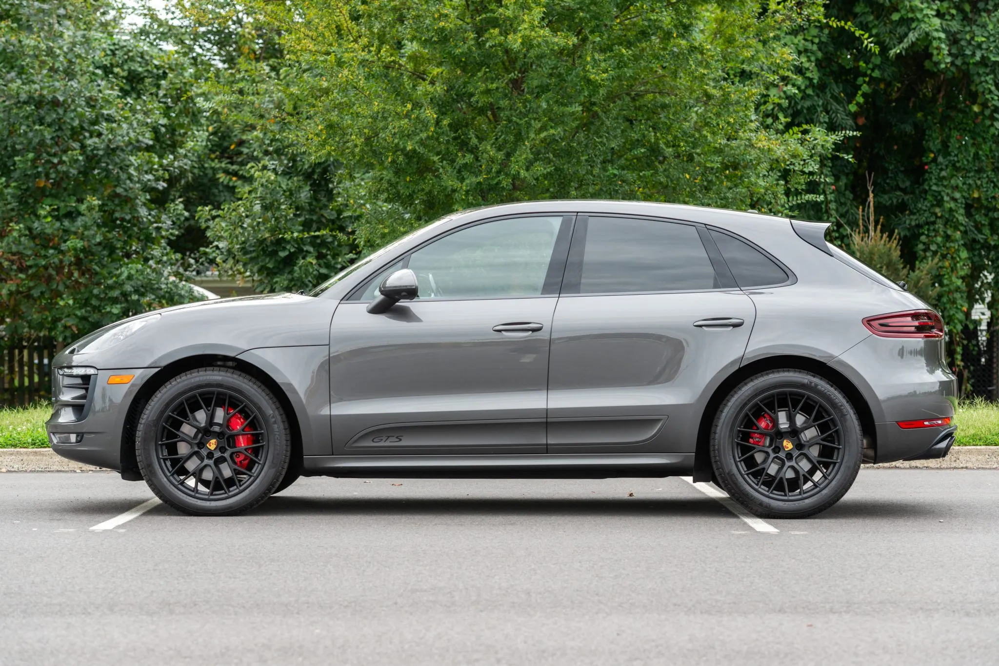 Load larger image of 2018 Porsche Macan GTS - Stuttcars Classified