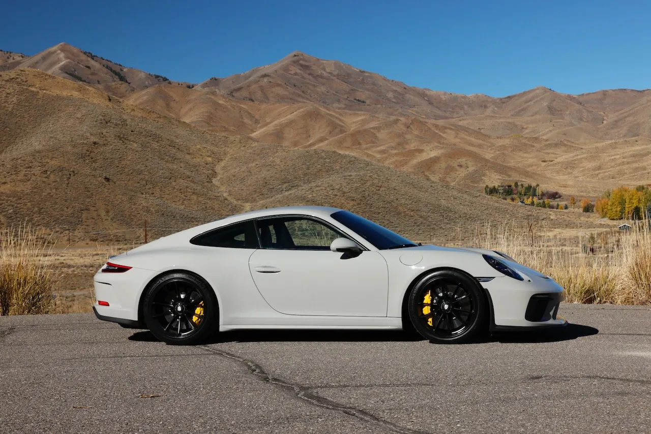 Load larger image of 2019 Porsche 911 GT3 Touring - Stuttcars Classified