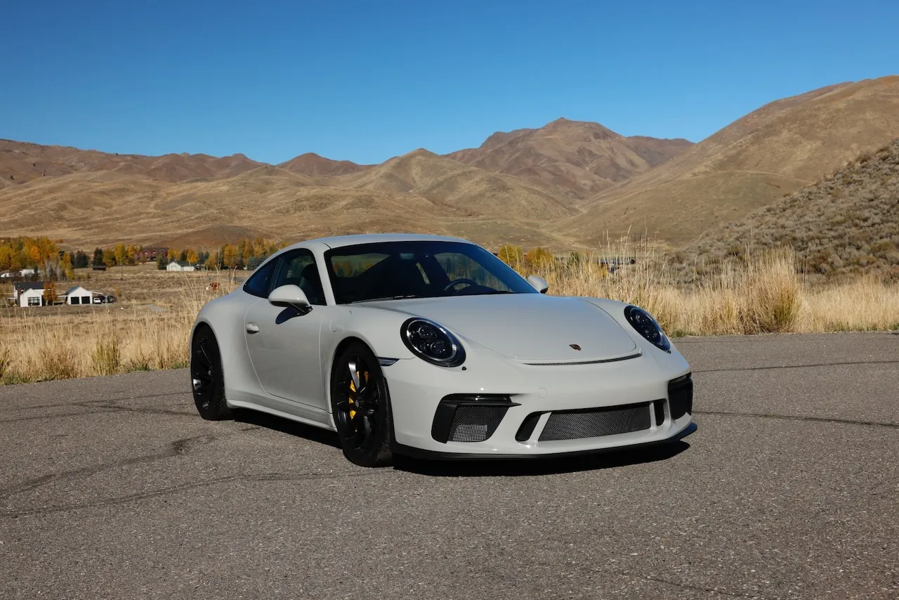 Load larger image of 2019 Porsche 911 GT3 Touring - Stuttcars Classified