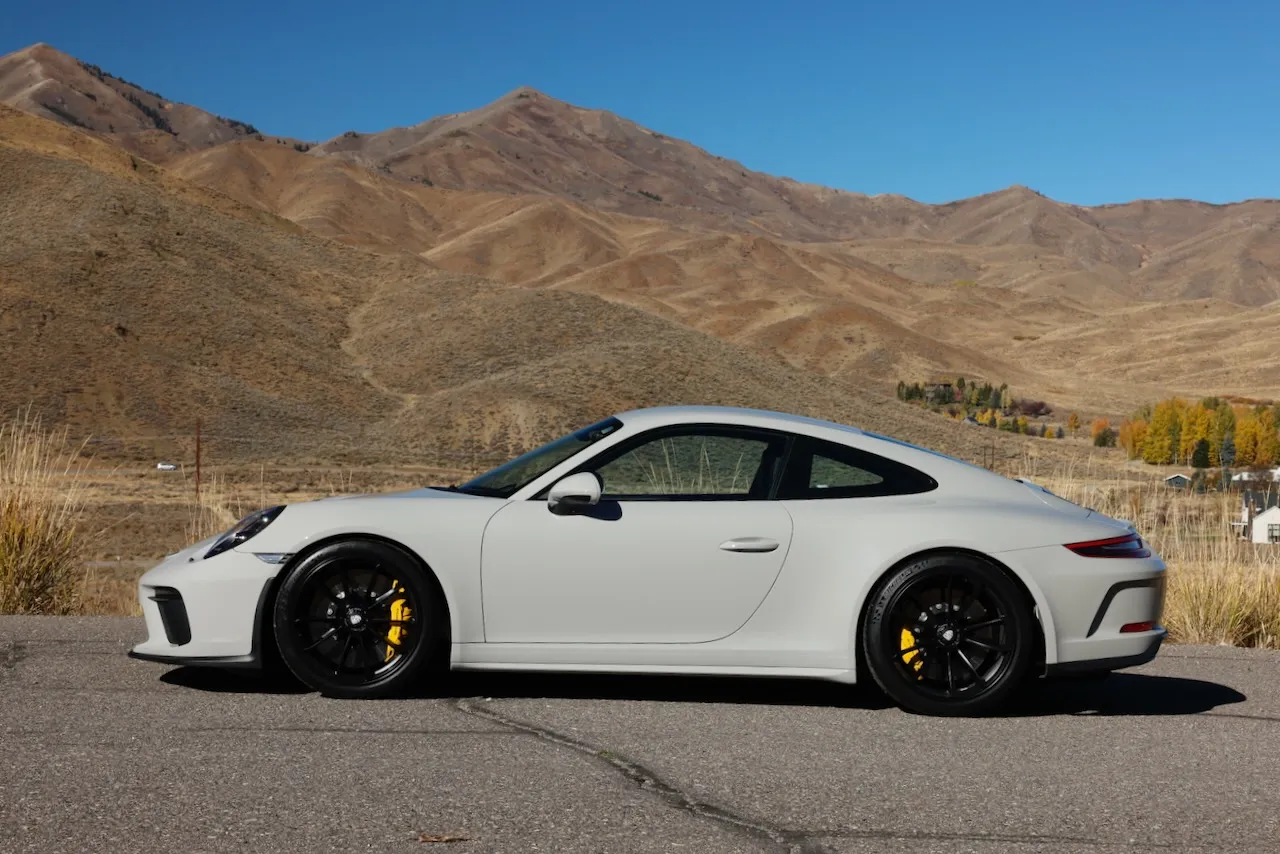 Load larger image of 2019 Porsche 911 GT3 Touring - Stuttcars Classified