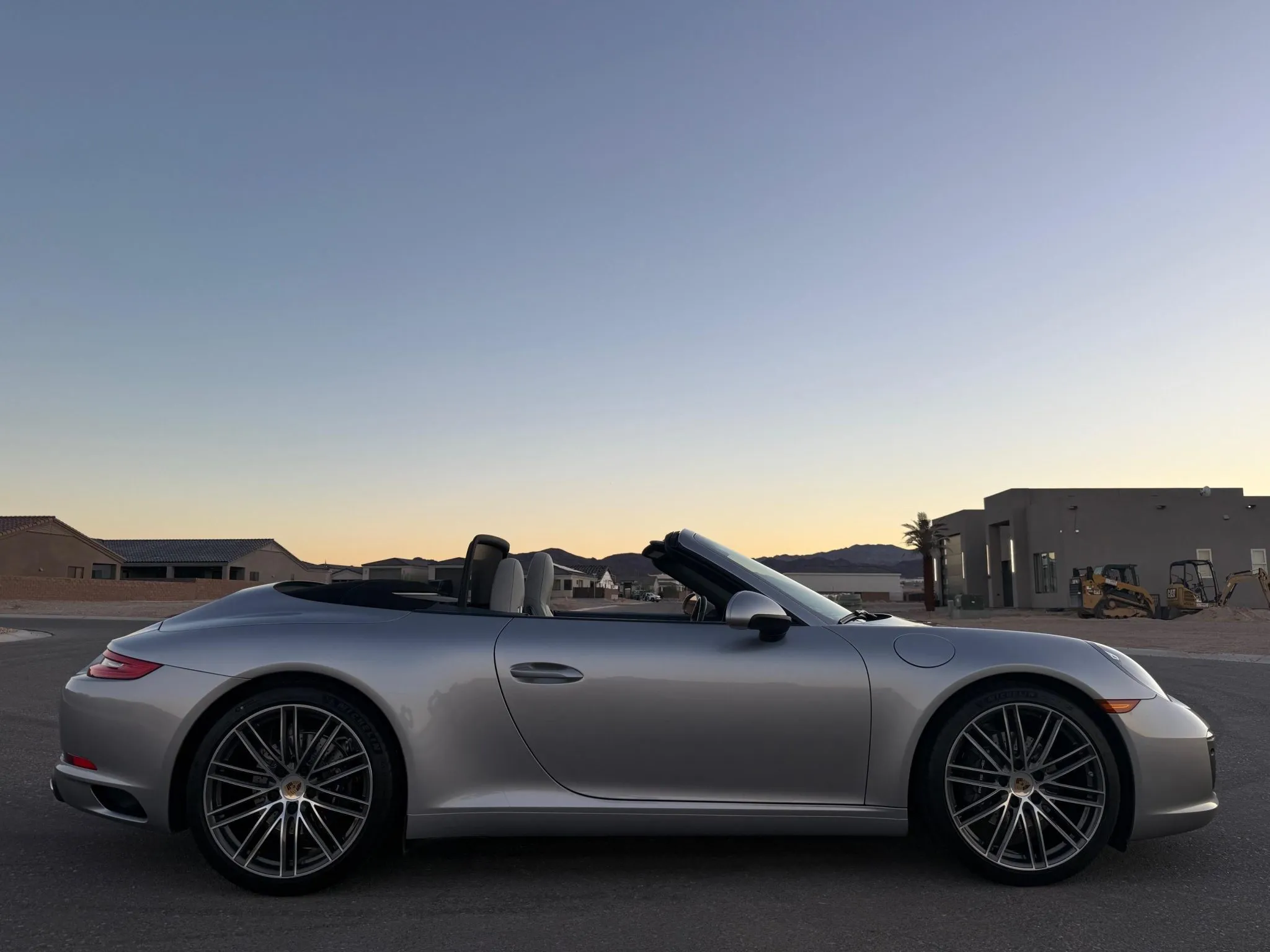 Load larger image of 2019 Porsche 911 Carrera Cabriolet - Stuttcars Classified