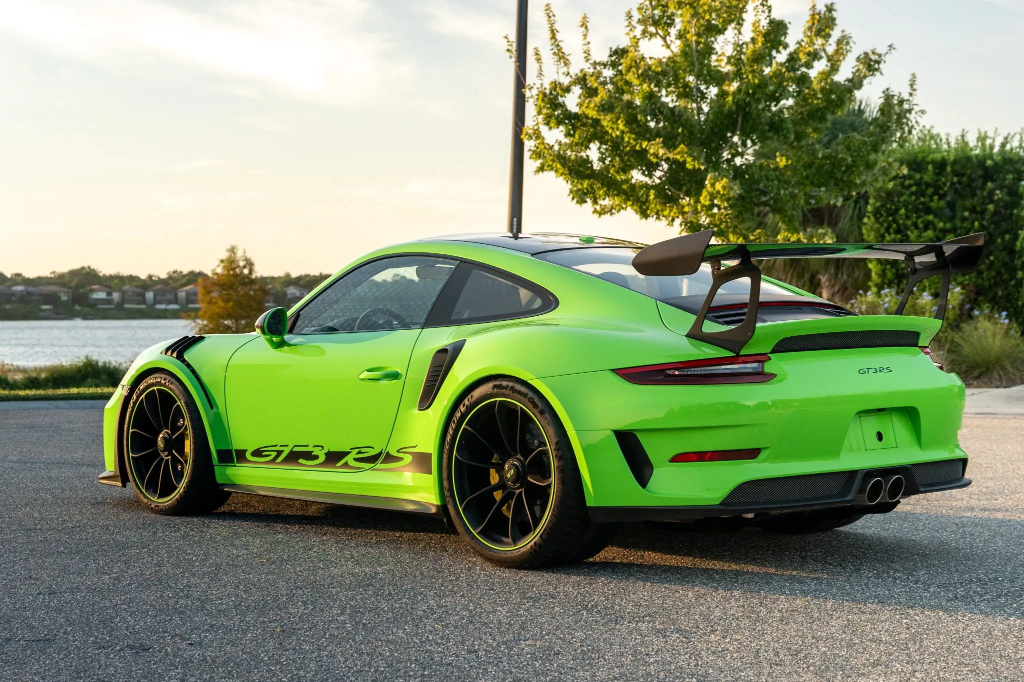 Load larger image of 2019 Porsche 911 GT3 RS Weissach - Stuttcars Classified