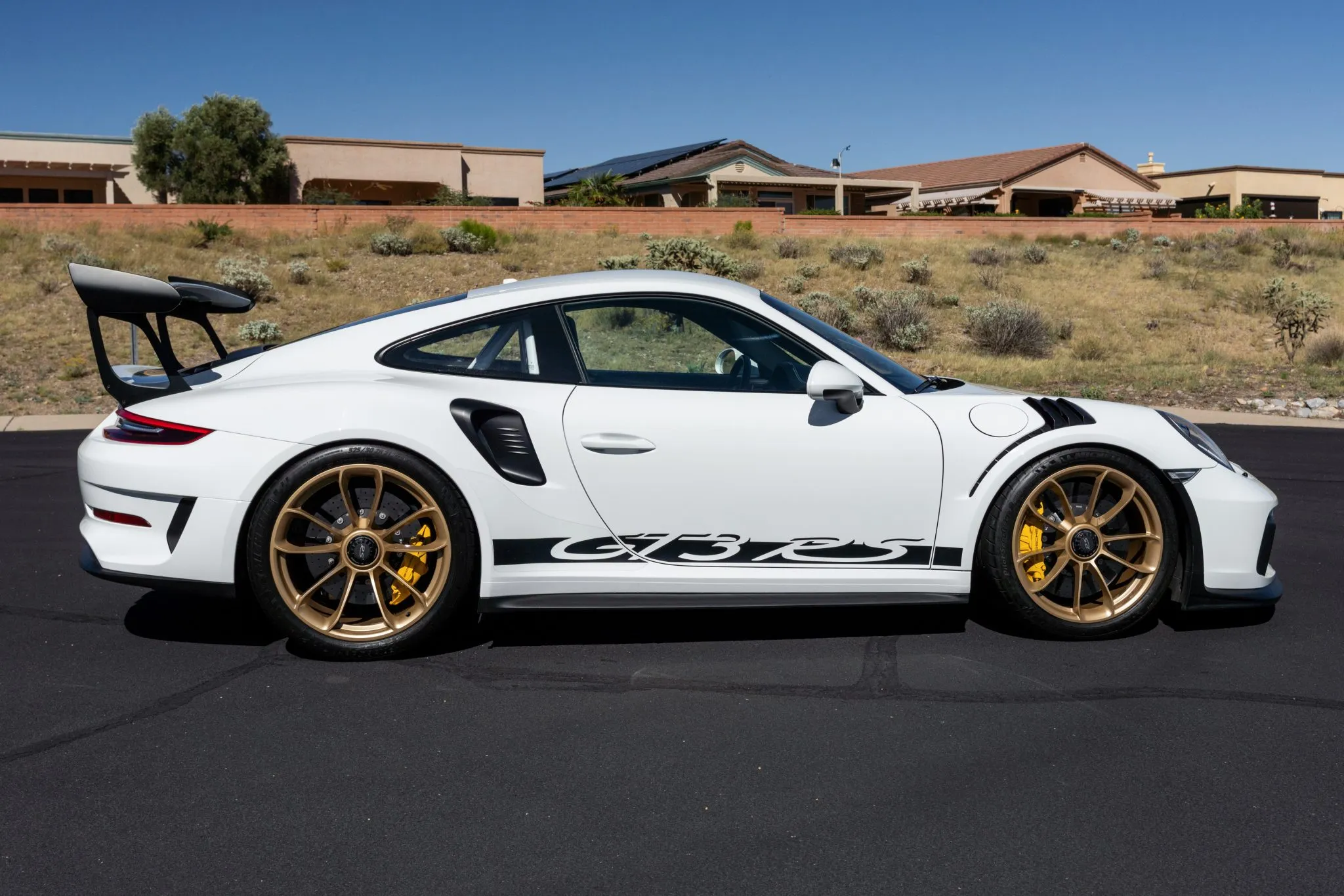 Load larger image of 2019 Porsche 911 GT3 RS - Stuttcars Classified