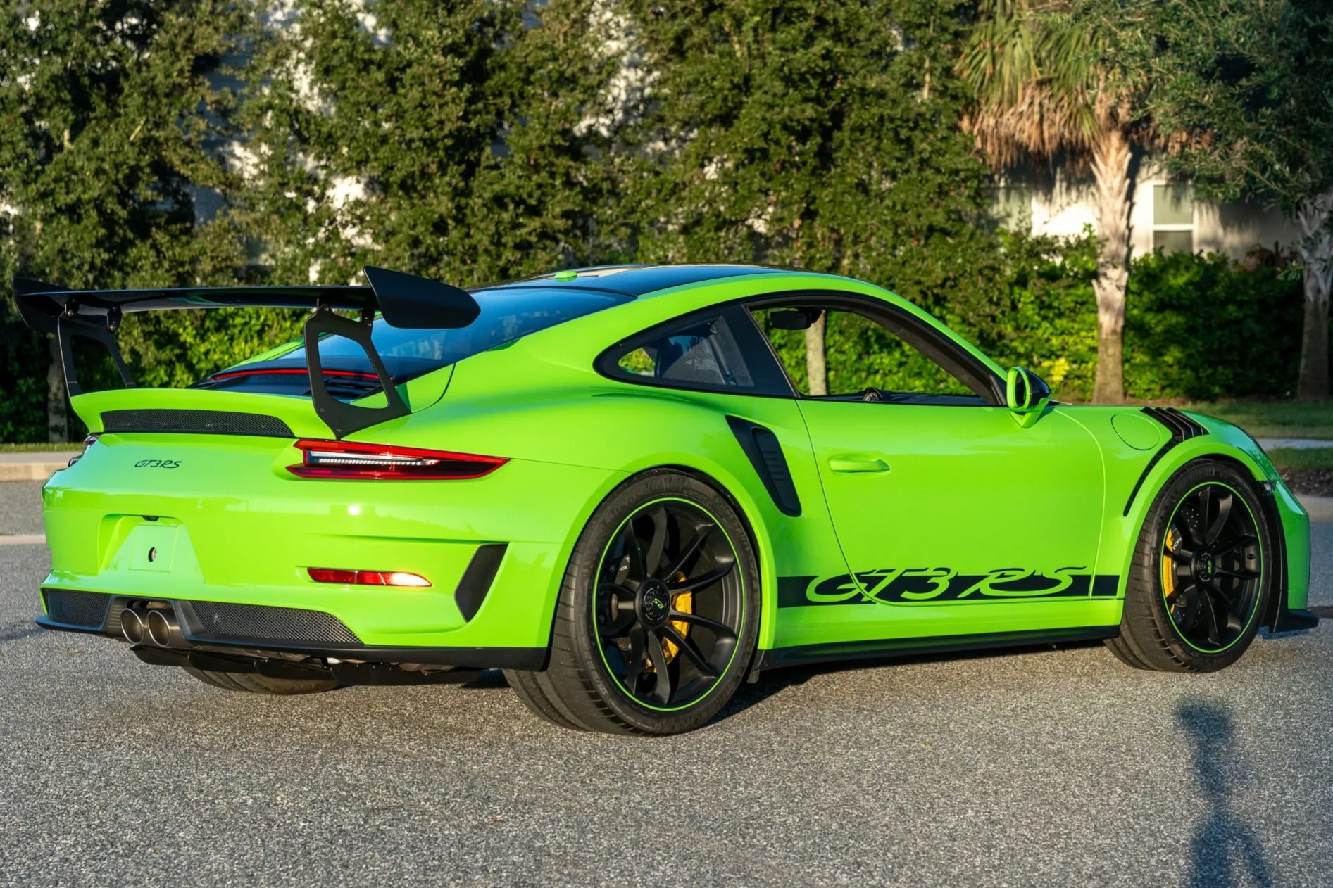 Load larger image of 2019 Porsche 911 GT3 RS Weissach - Stuttcars Classified