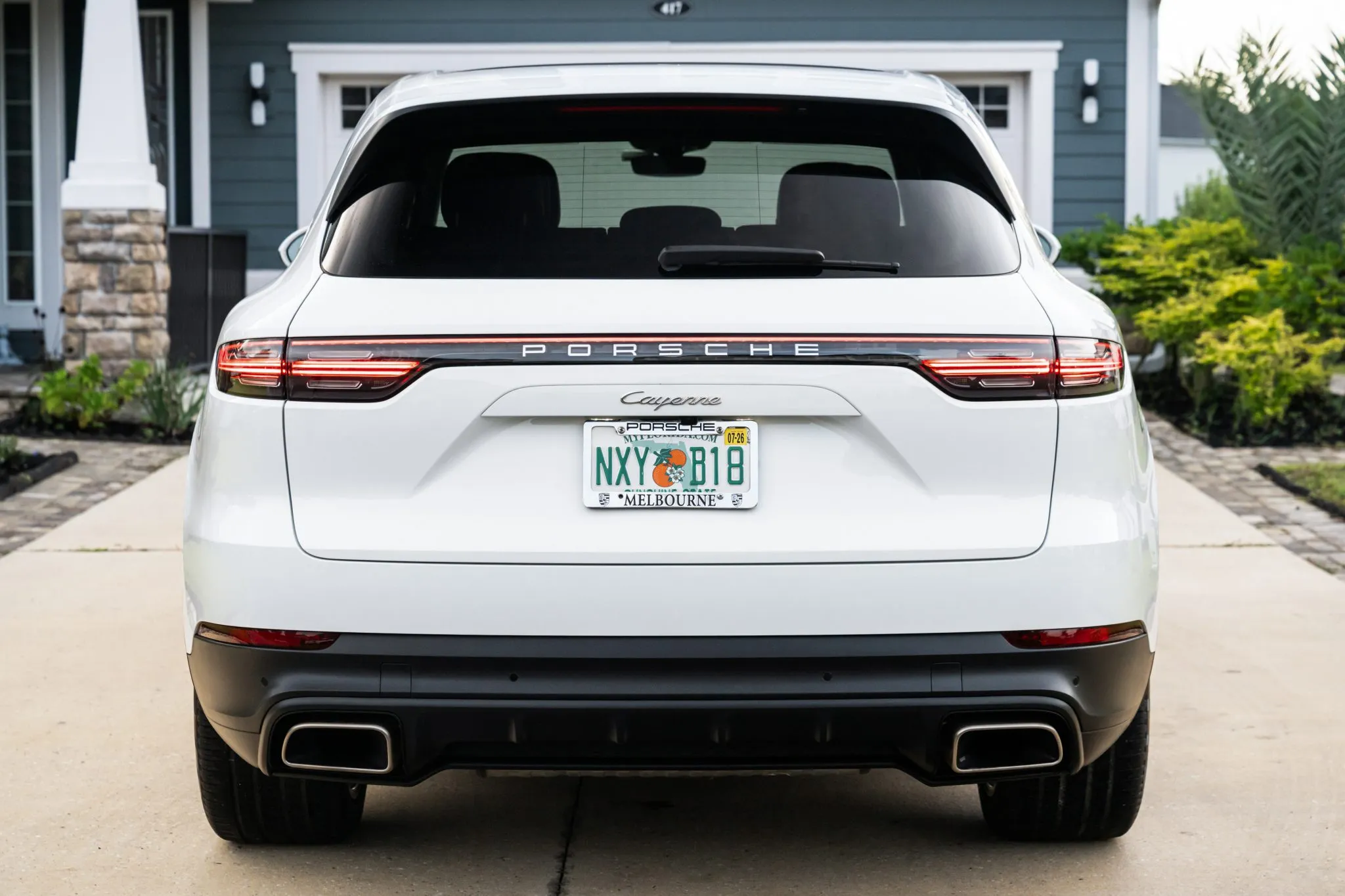 Load larger image of 2019 Porsche Cayenne - Stuttcars Classified