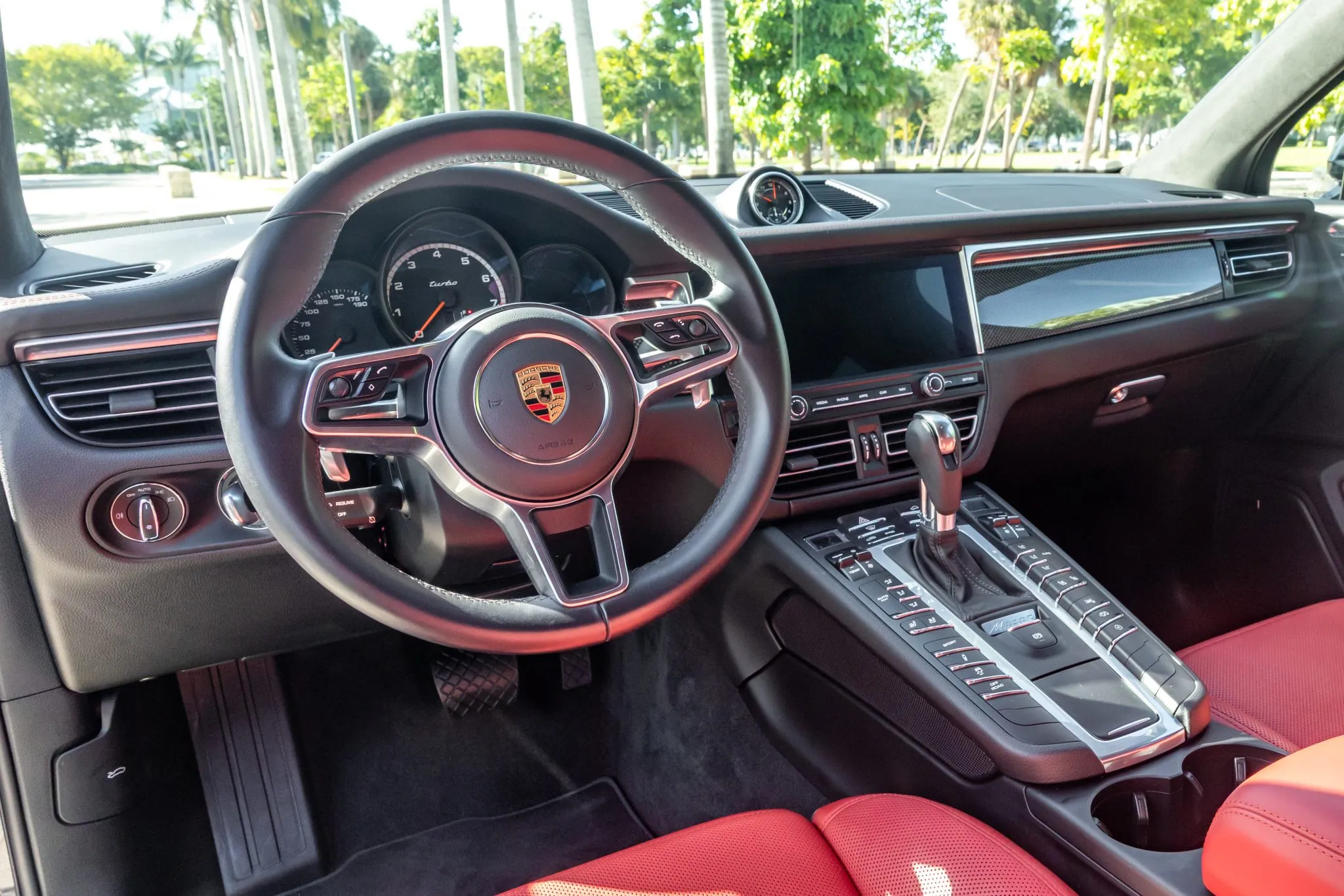 Load larger image of 2021 Porsche Macan Turbo - Stuttcars Classified