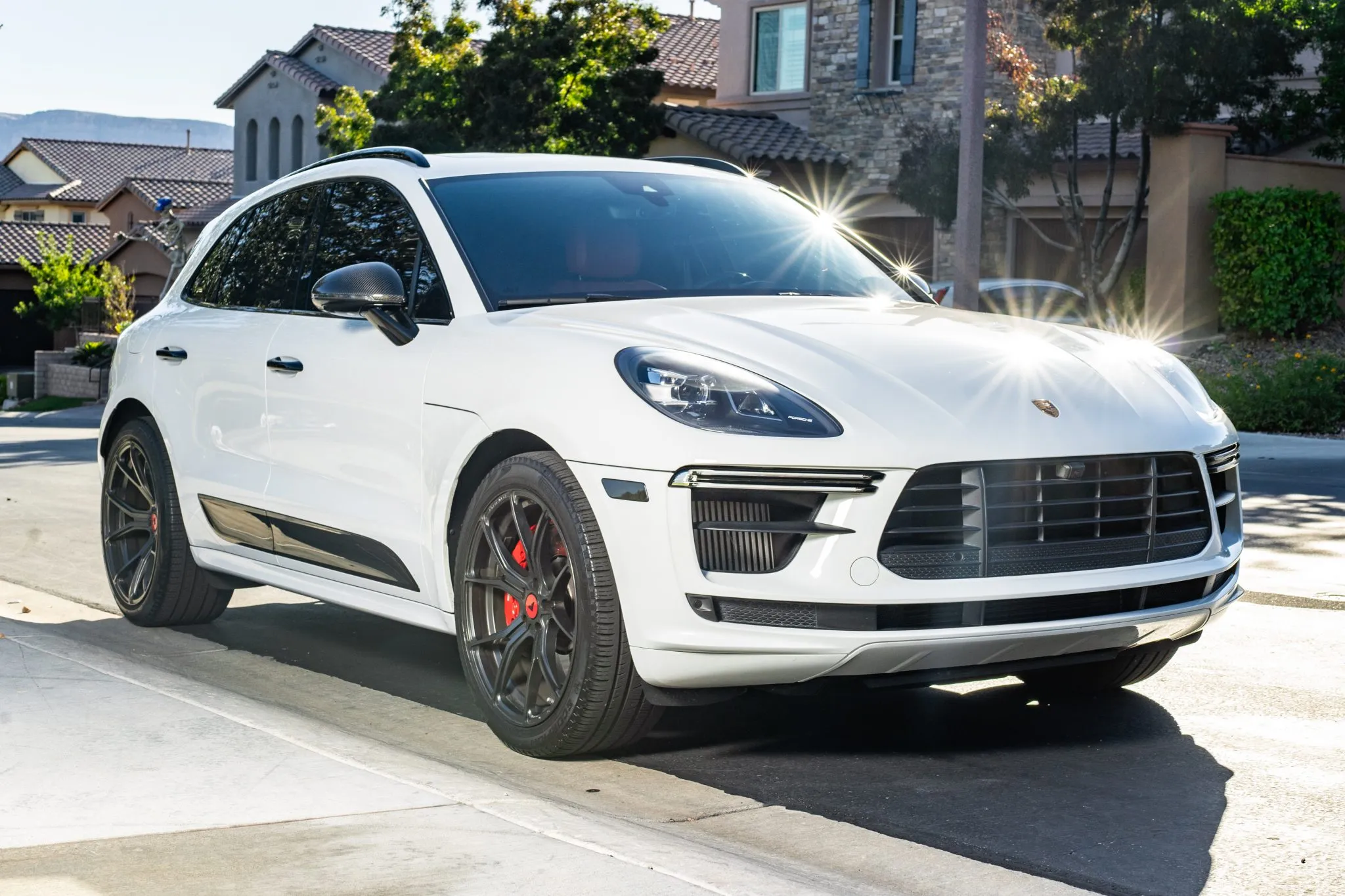 Load larger image of 2021 Porsche Macan Turbo - Stuttcars Classified