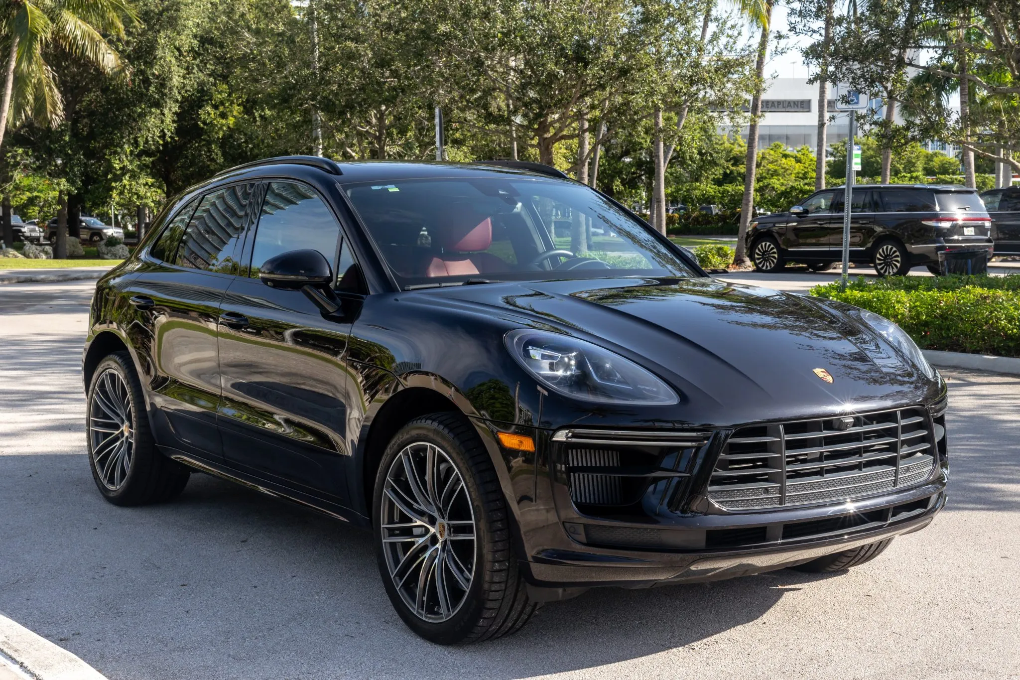 Load larger image of 2021 Porsche Macan Turbo - Stuttcars Classified