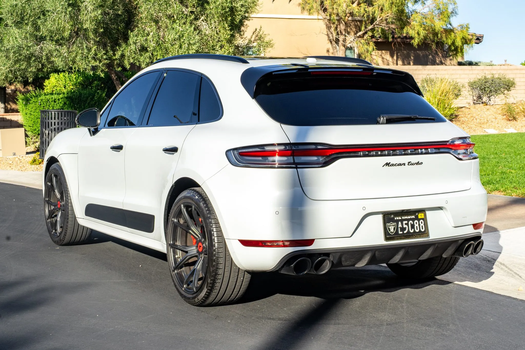Load larger image of 2021 Porsche Macan Turbo - Stuttcars Classified