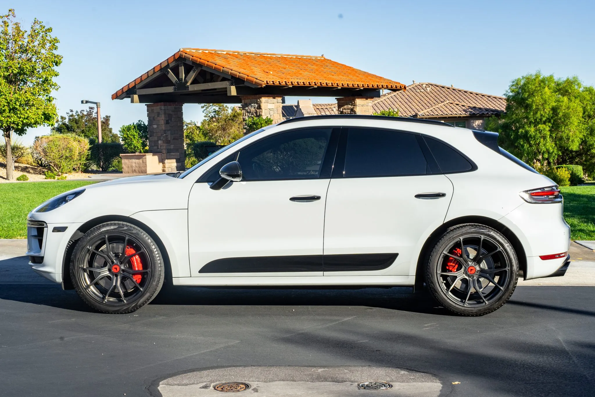 Load larger image of 2021 Porsche Macan Turbo - Stuttcars Classified