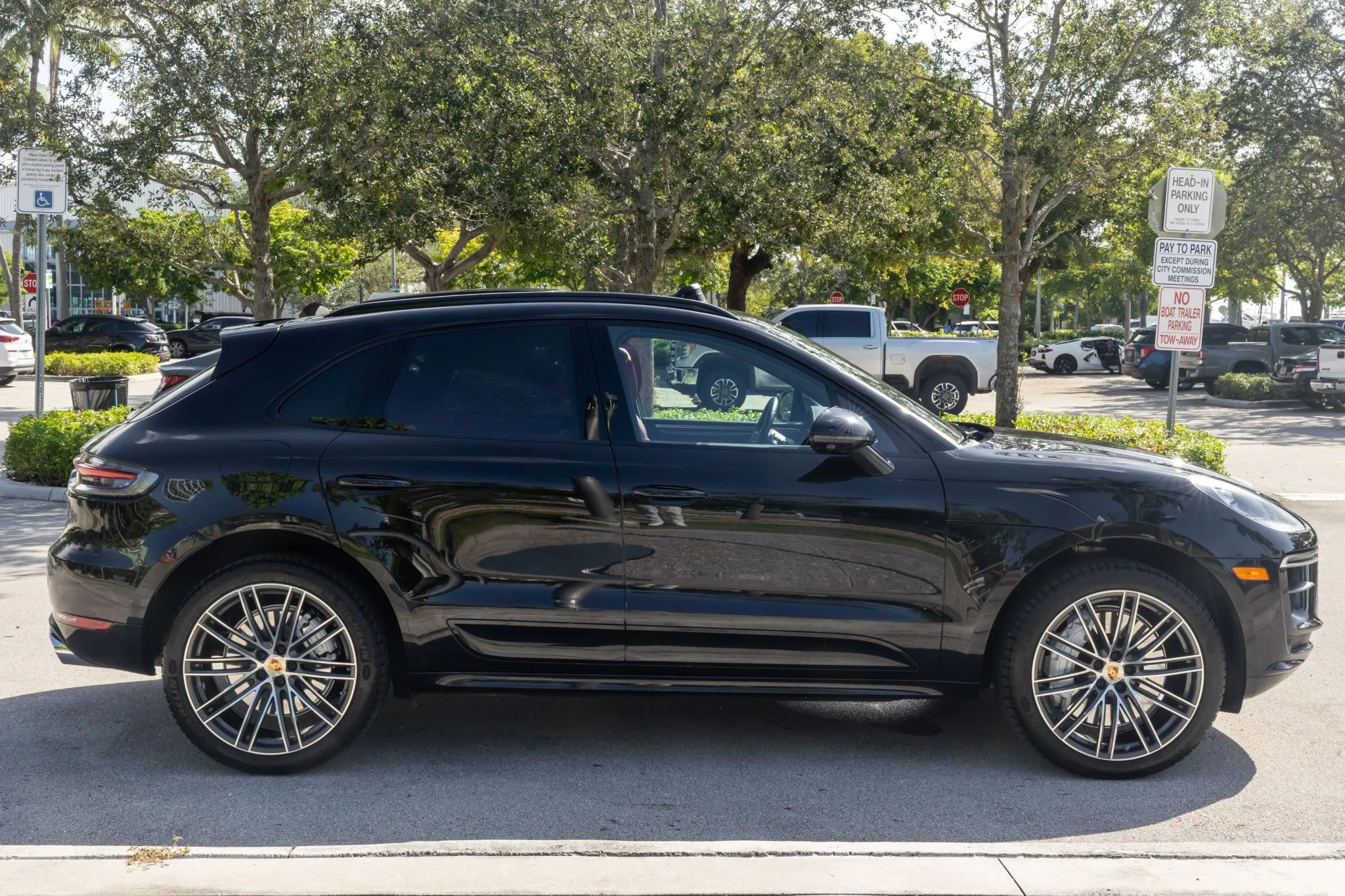 Load larger image of 2021 Porsche Macan Turbo - Stuttcars Classified