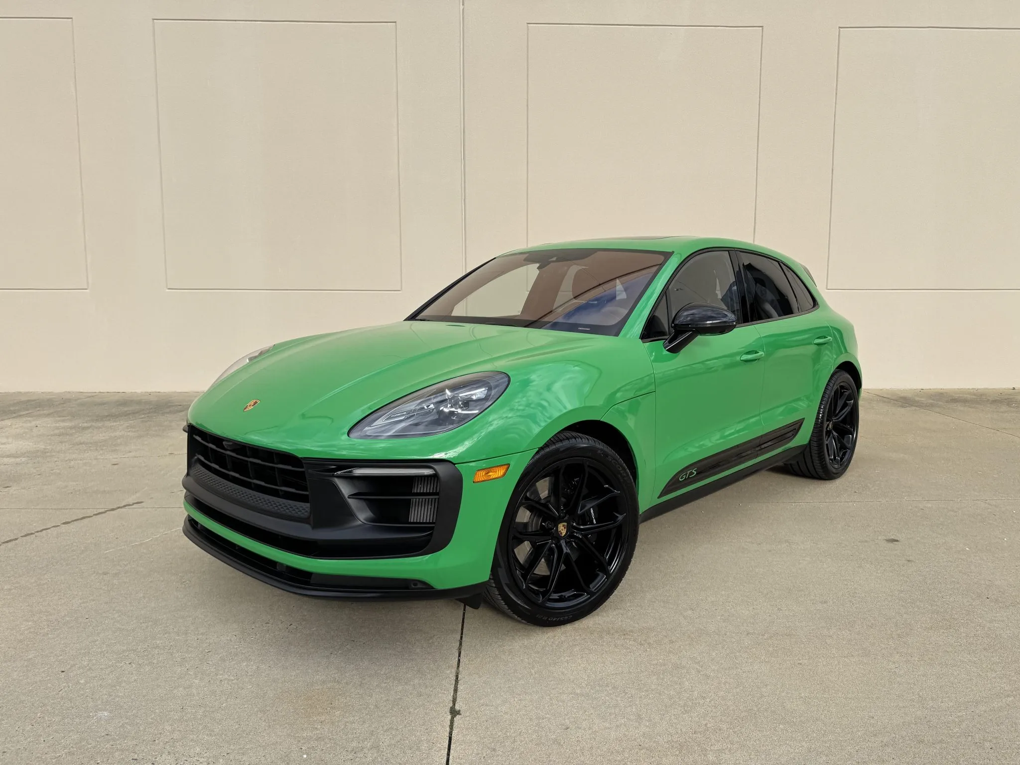 Load larger image of 2022 Porsche Macan GTS - Stuttcars Classified