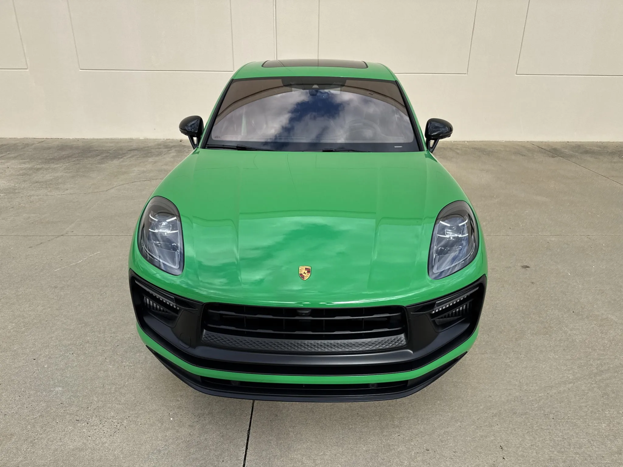 Load larger image of 2022 Porsche Macan GTS - Stuttcars Classified