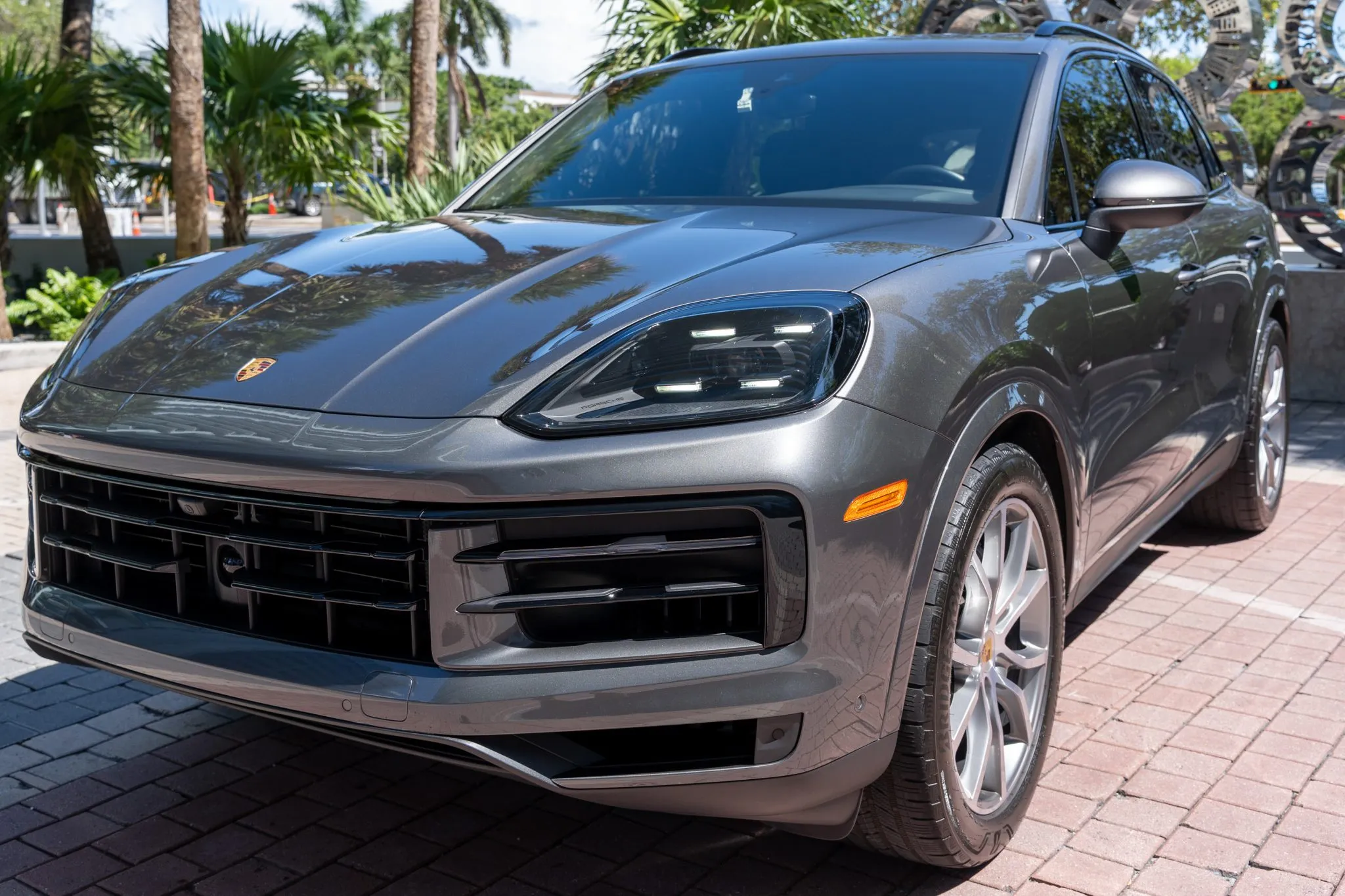Load larger image of 2024 Porsche Cayenne - Stuttcars Classified