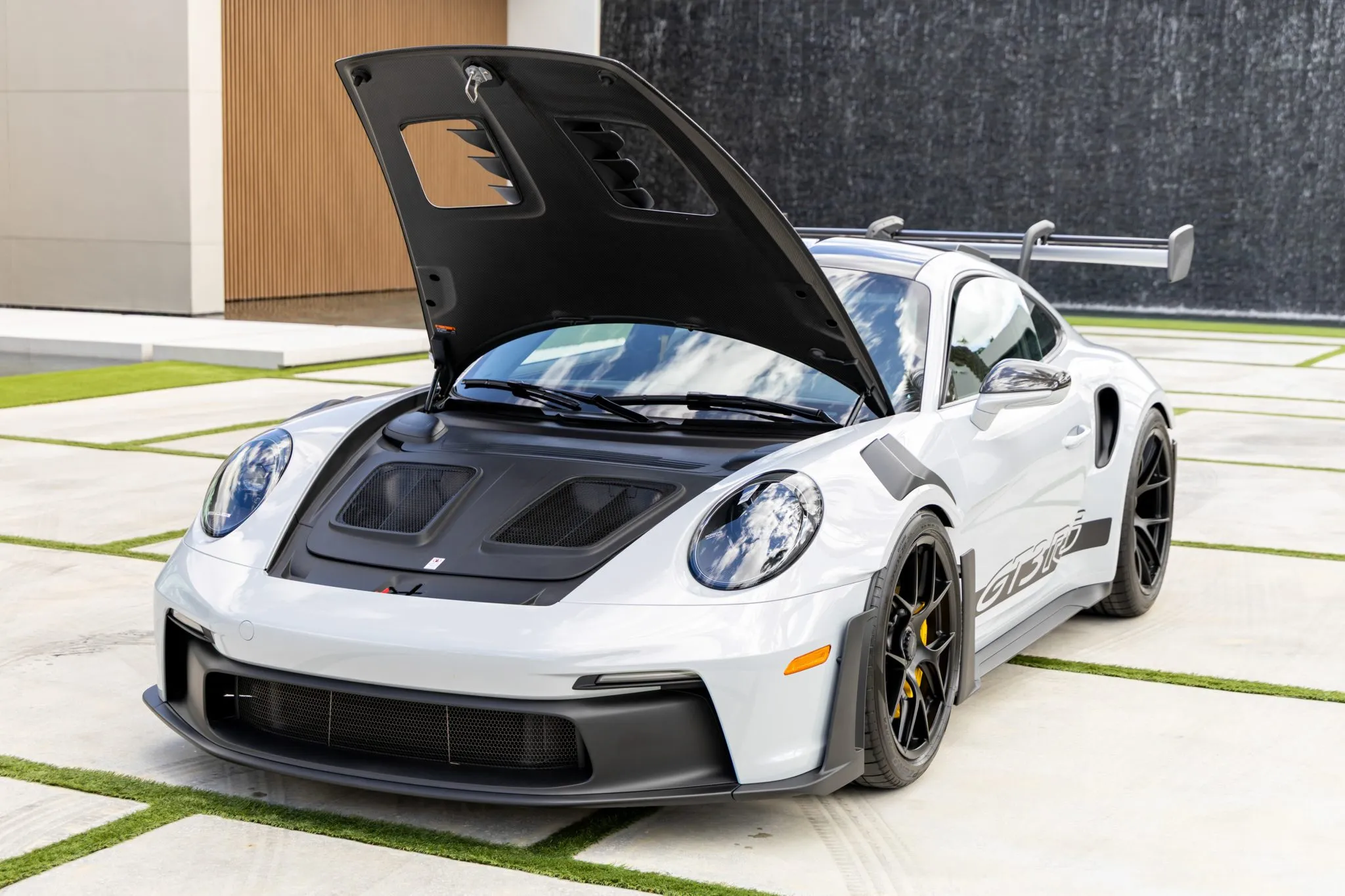 Load larger image of 2025 Porsche 911 GT3 RS Weissach - Stuttcars Classified
