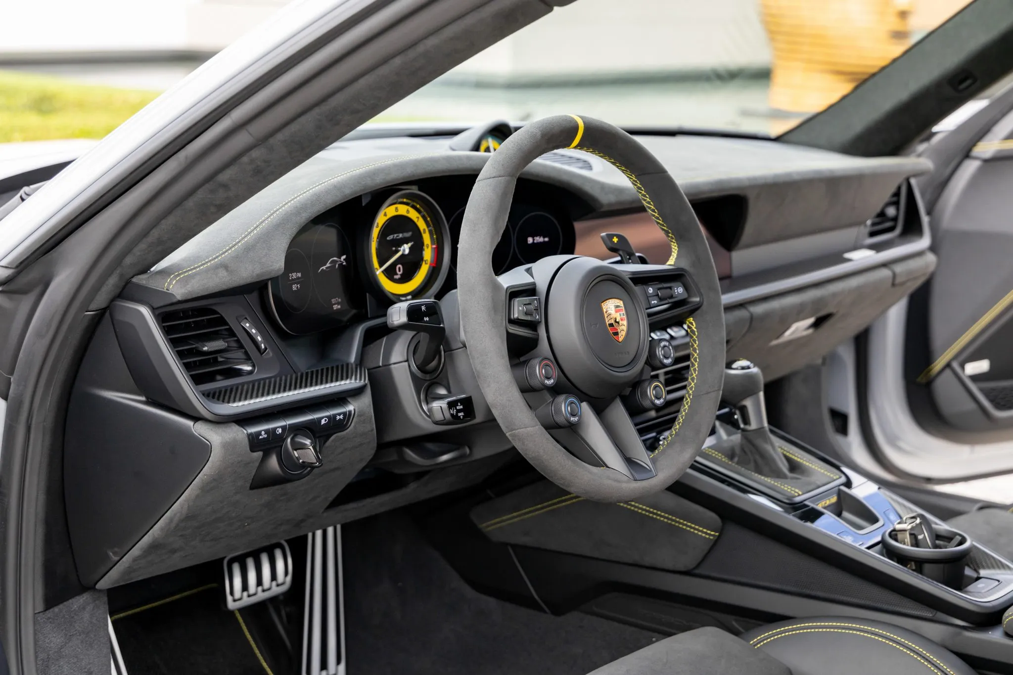 Load larger image of 2025 Porsche 911 GT3 RS Weissach - Stuttcars Classified