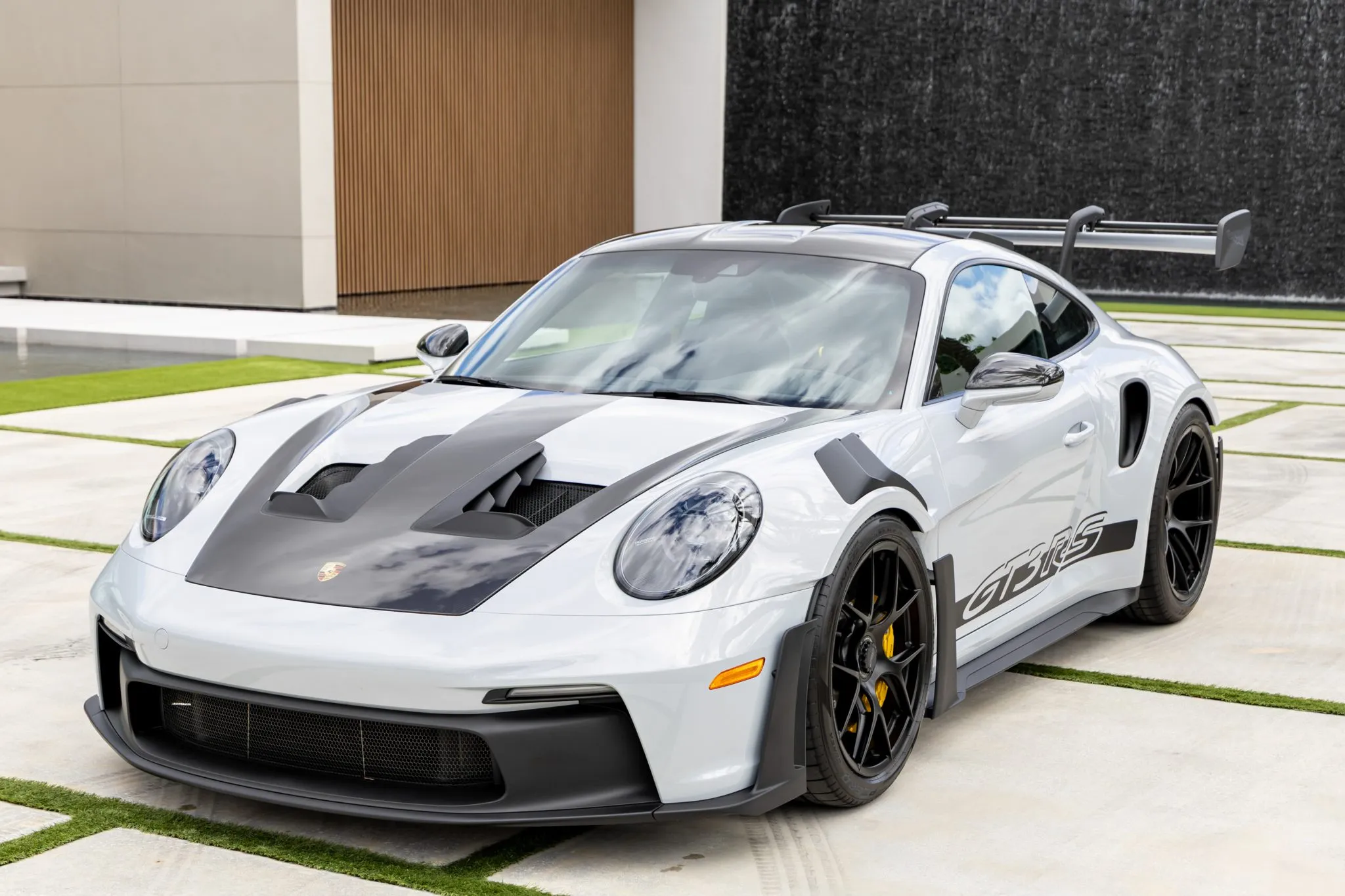 Load larger image of 2025 Porsche 911 GT3 RS Weissach - Stuttcars Classified