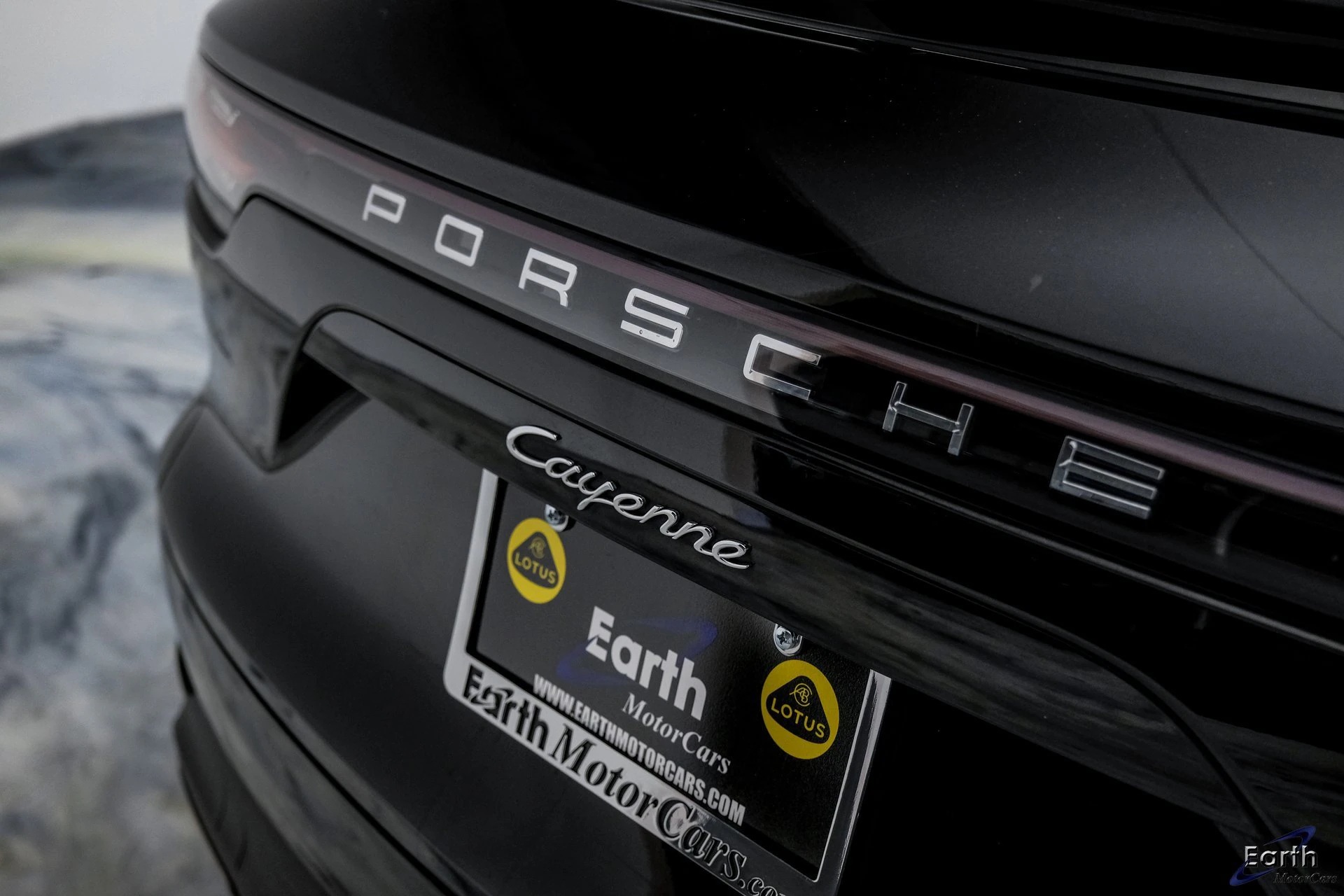 Load larger image of 2020 Porsche Cayenne - Stuttcars Classified