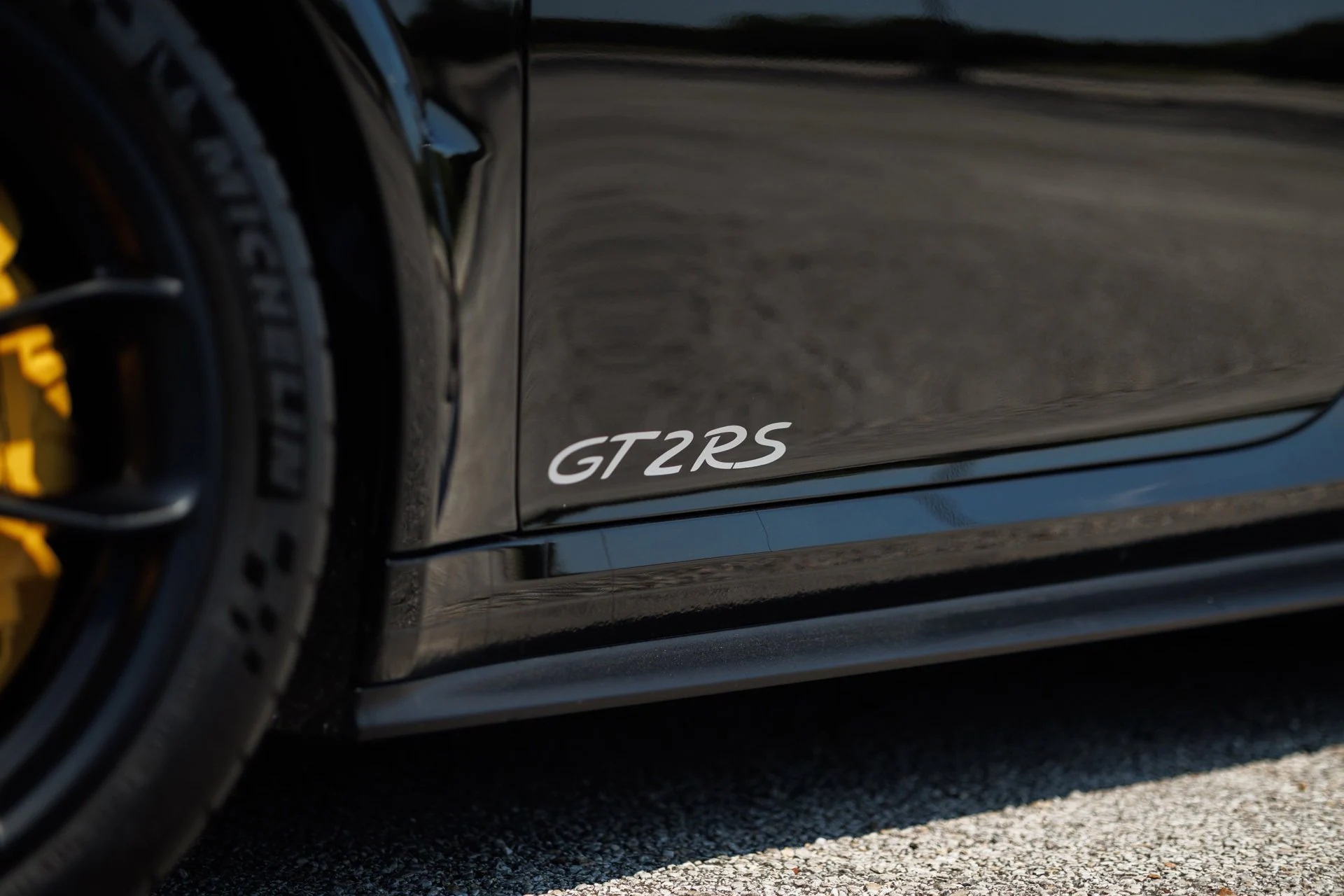 Load larger image of 2018 Porsche 911 GT2 RS Weissach - Stuttcars Classified