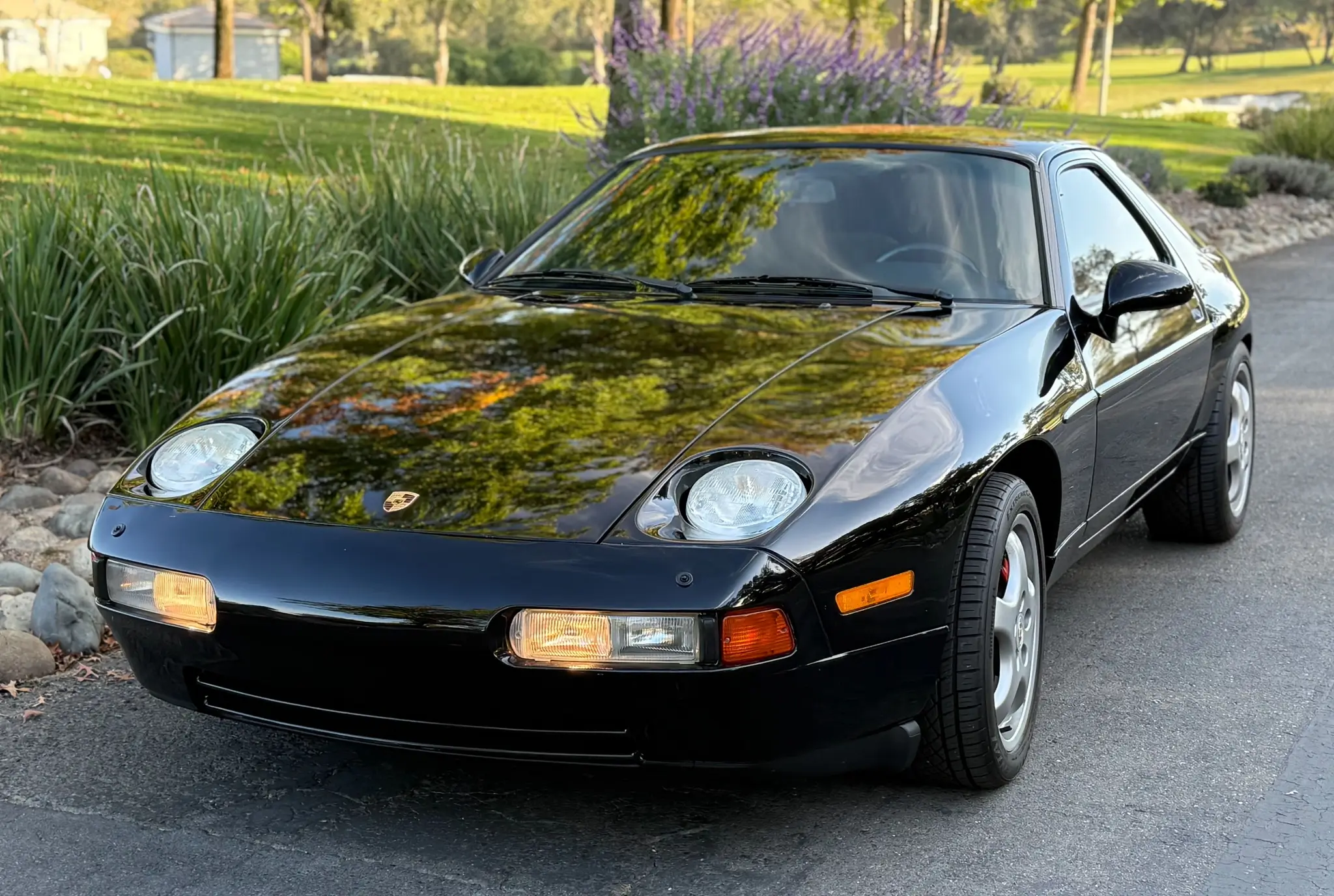 Load larger image of 1994 Porsche 928 GTS - Stuttcars Classified