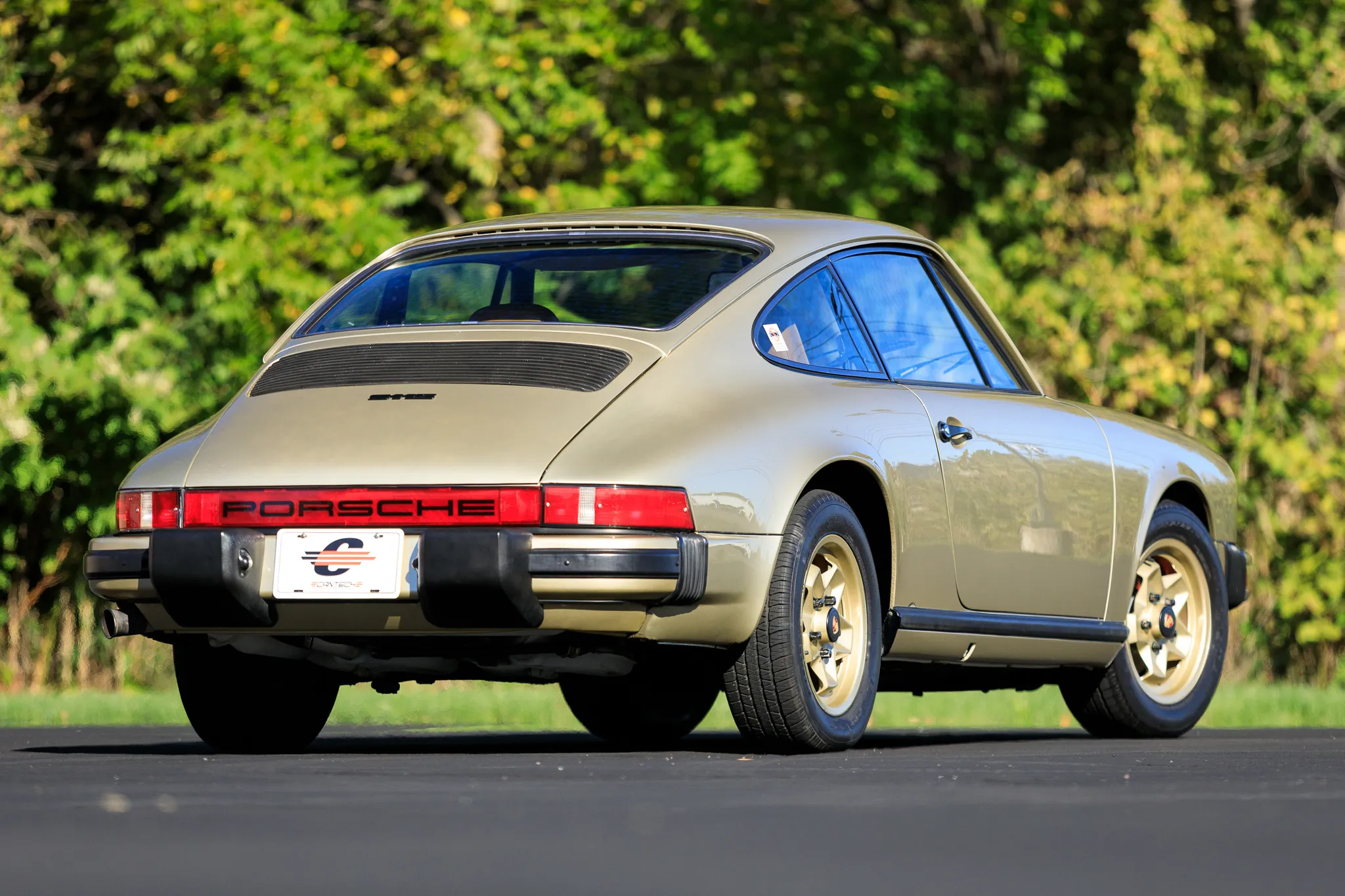 Load larger image of 1976 Porsche 911S Coupe Signature Edition - Stuttcars Classified