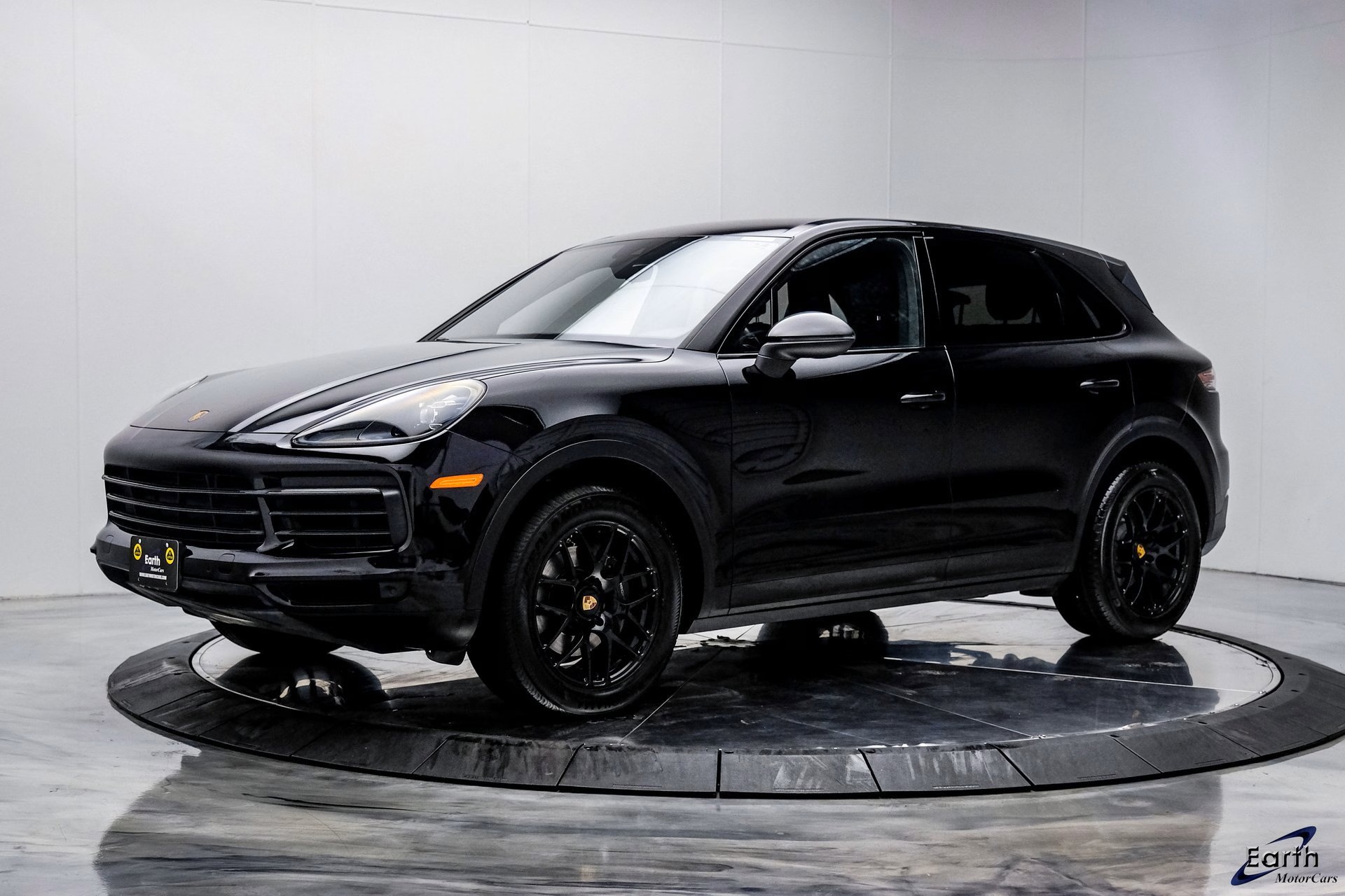 Load larger image of 2020 Porsche Cayenne - Stuttcars Classified