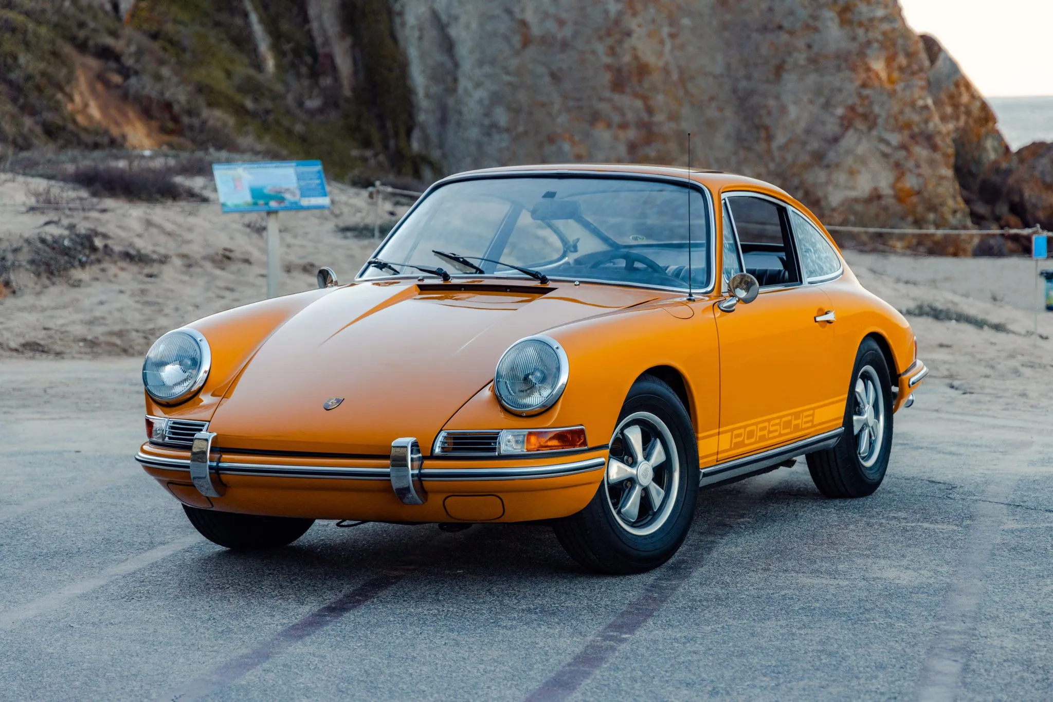 Load larger image of 1968 Porsche 911L - Stuttcars Classified