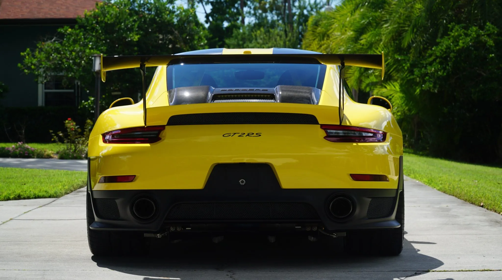 Load larger image of 2018 Porsche 911 GT2 RS Weissach - Stuttcars Classified