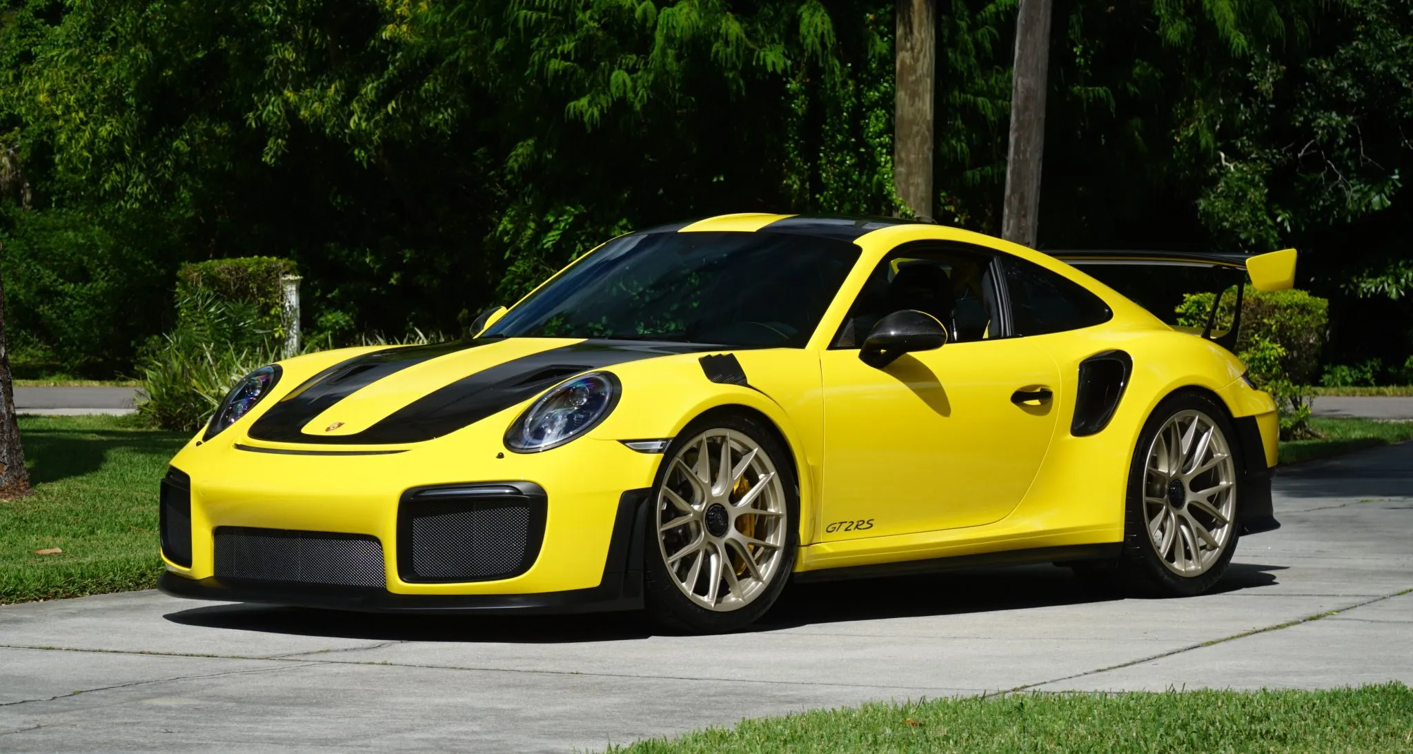 Load larger image of 2018 Porsche 911 GT2 RS Weissach - Stuttcars Classified