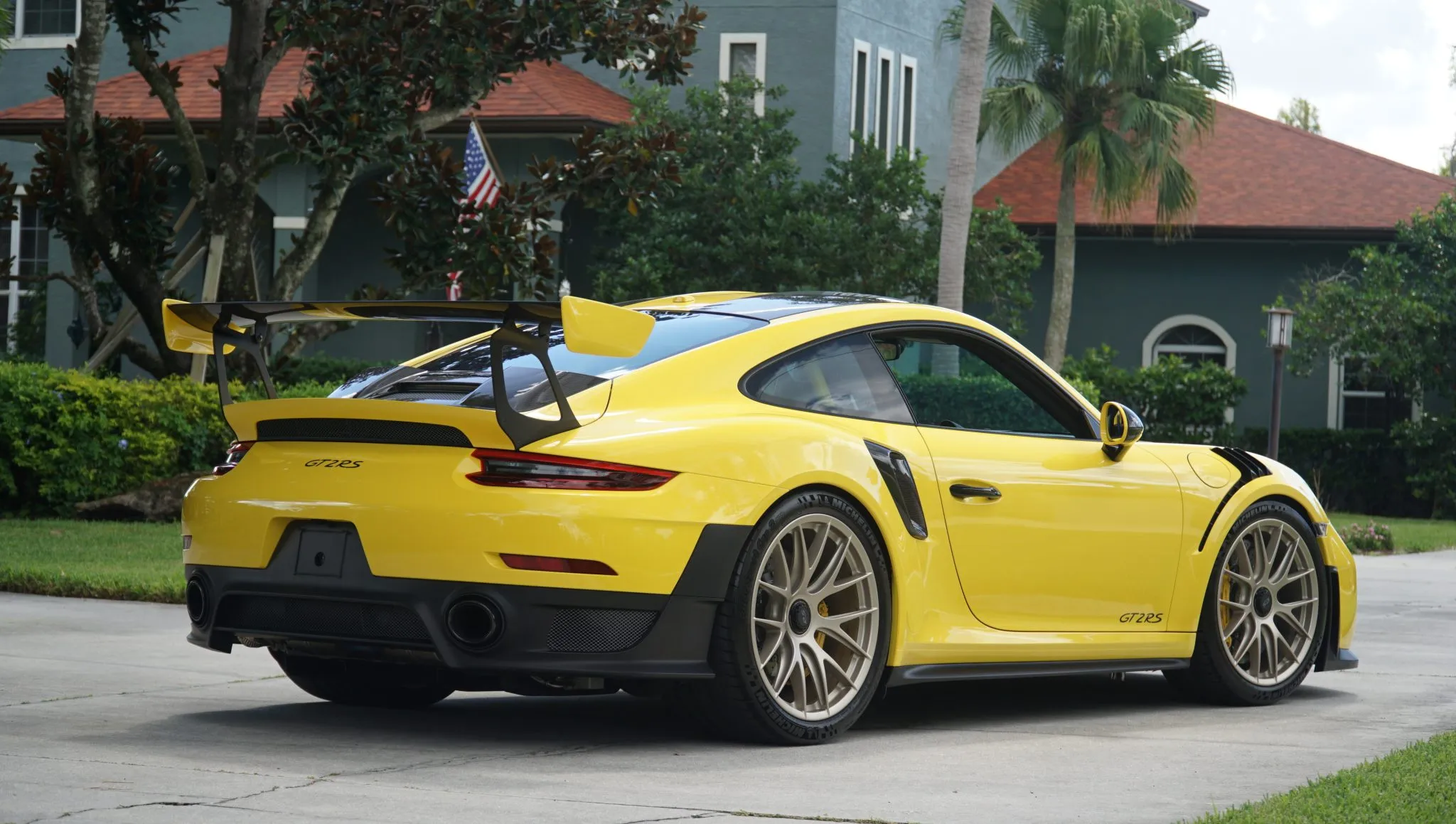 Load larger image of 2018 Porsche 911 GT2 RS Weissach - Stuttcars Classified