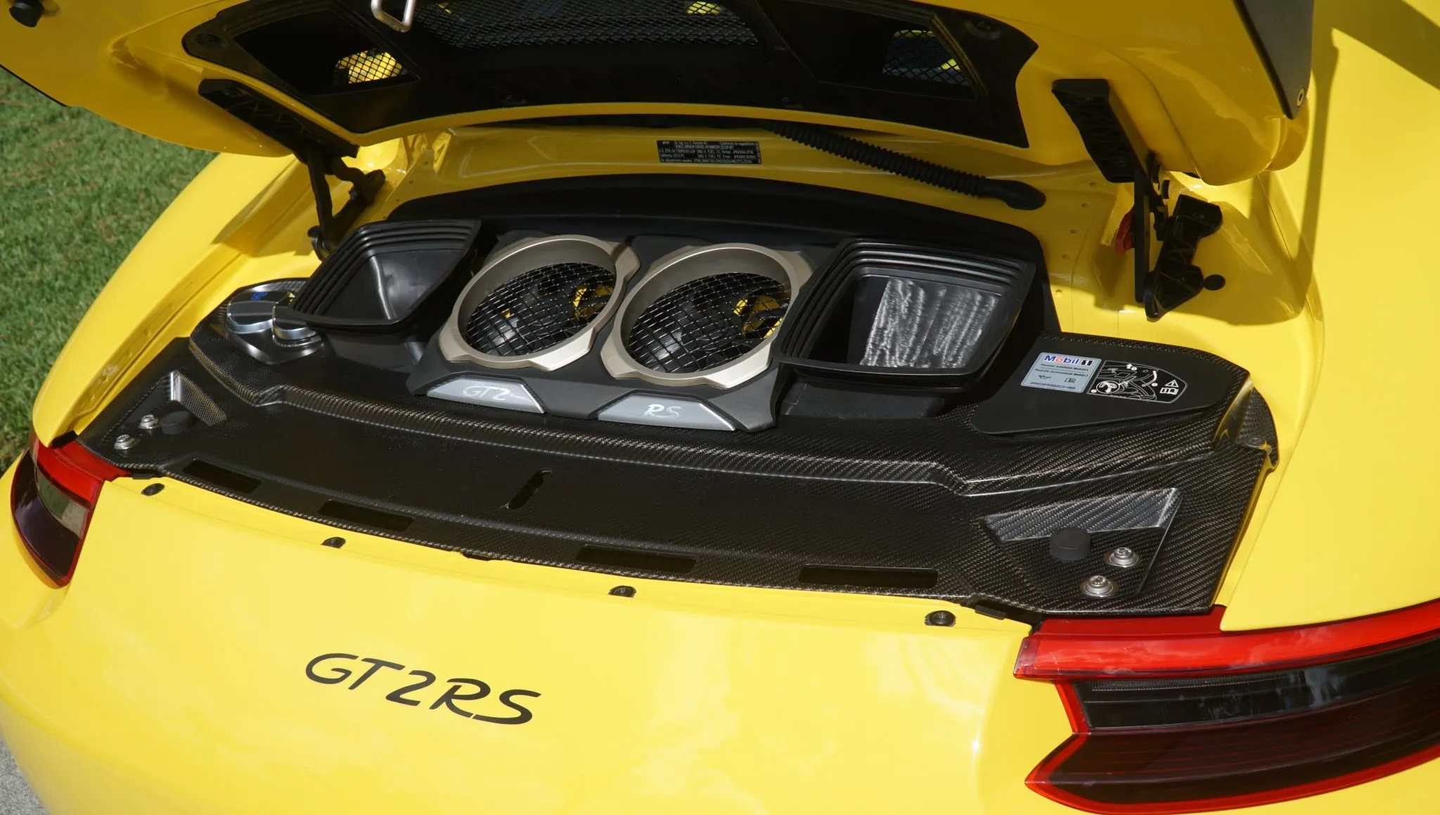 Load larger image of 2018 Porsche 911 GT2 RS Weissach - Stuttcars Classified