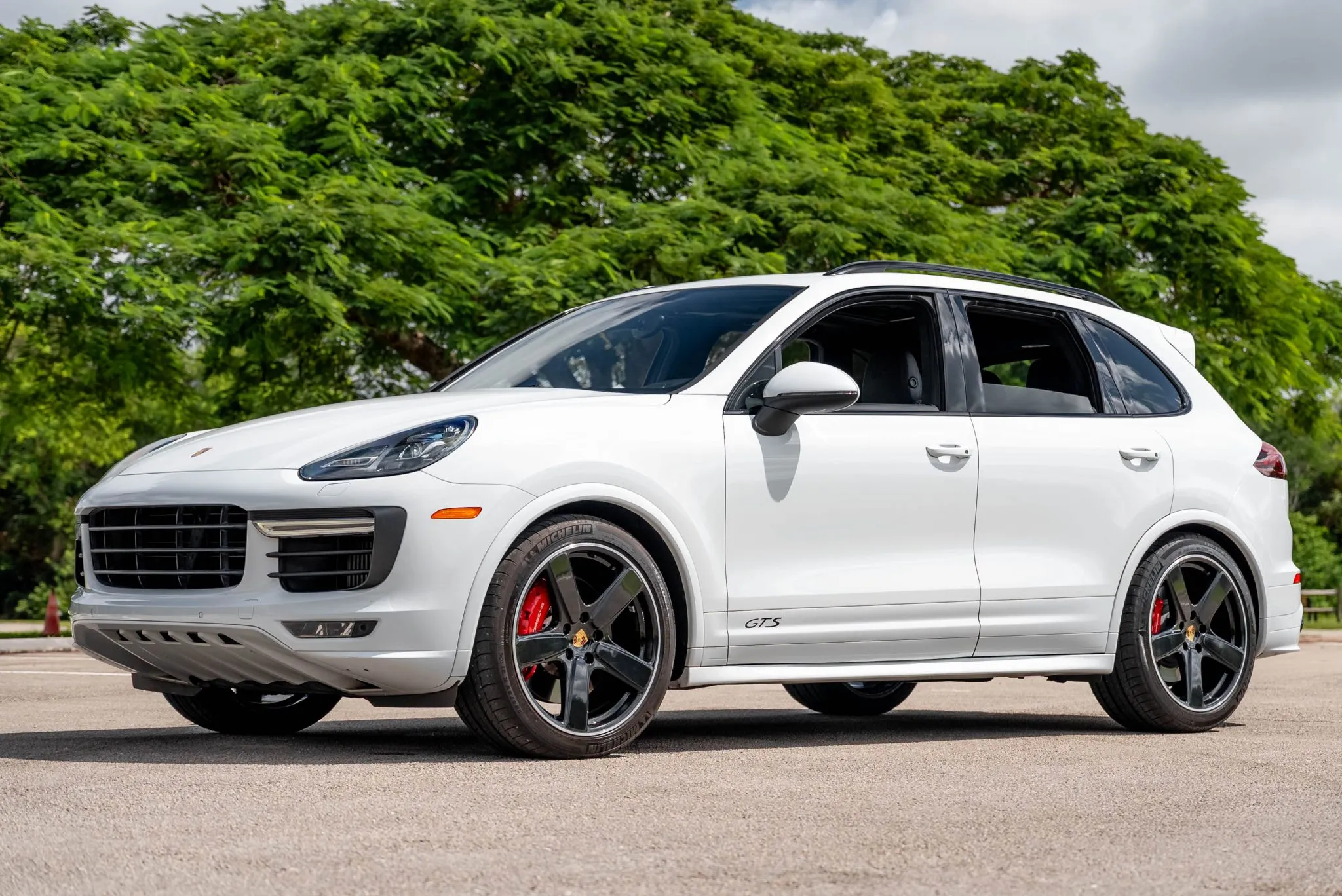 Load larger image of 2016 Porsche Cayenne GTS - Stuttcars Classified