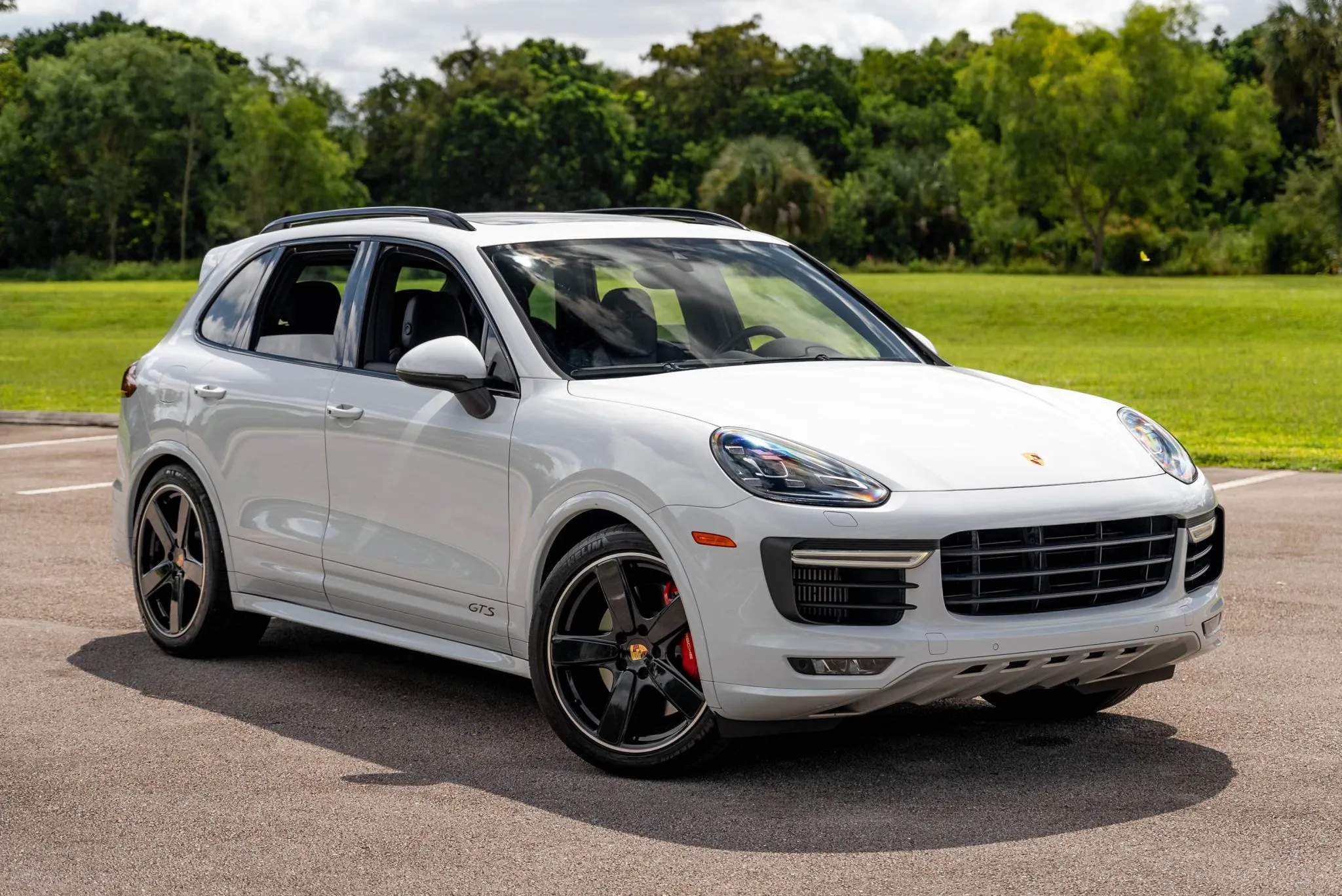 Load larger image of 2016 Porsche Cayenne GTS - Stuttcars Classified