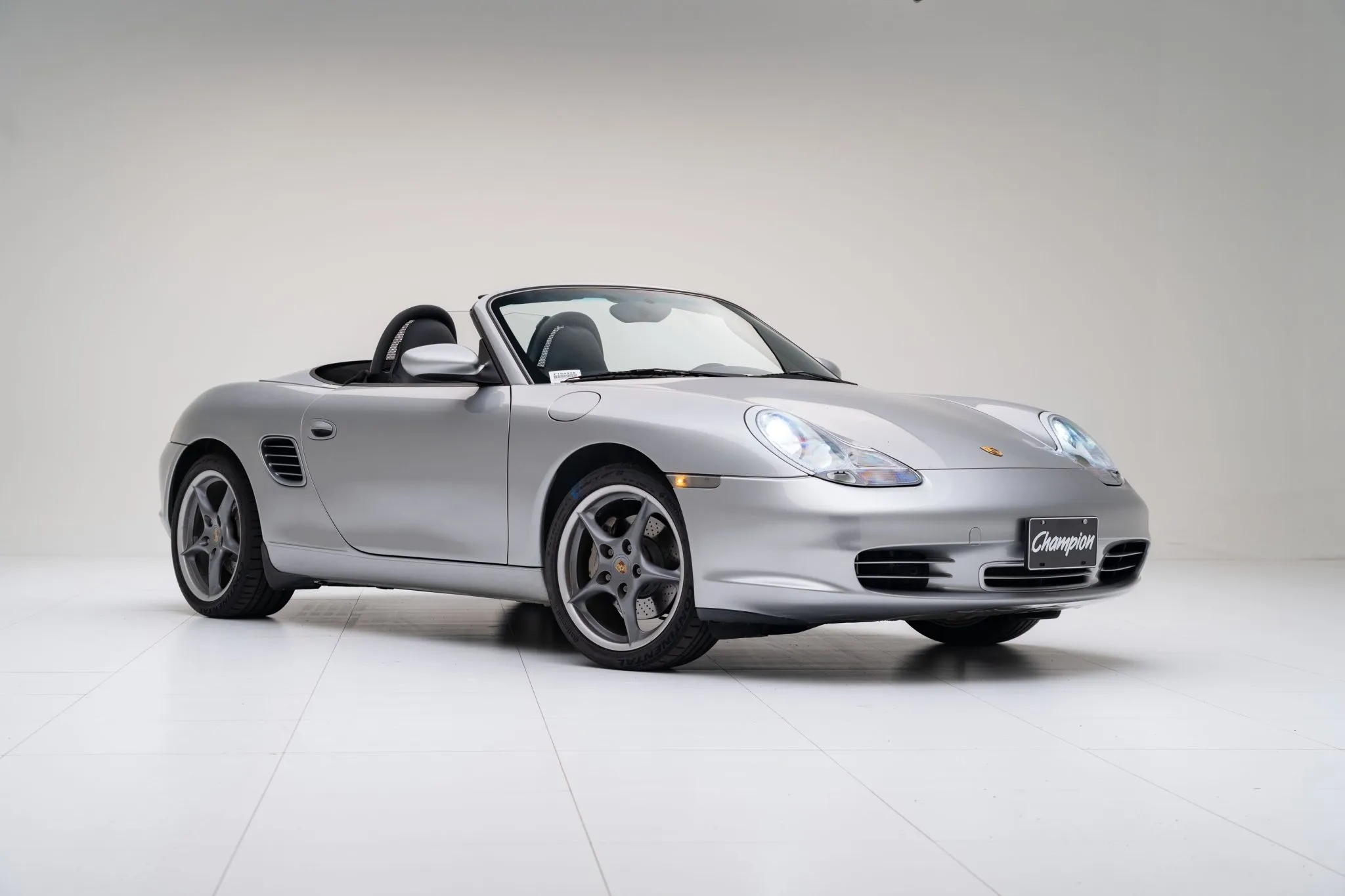 Load larger image of 2004 Porsche Boxster S 550 Anniversary Edition - Stuttcars Classified