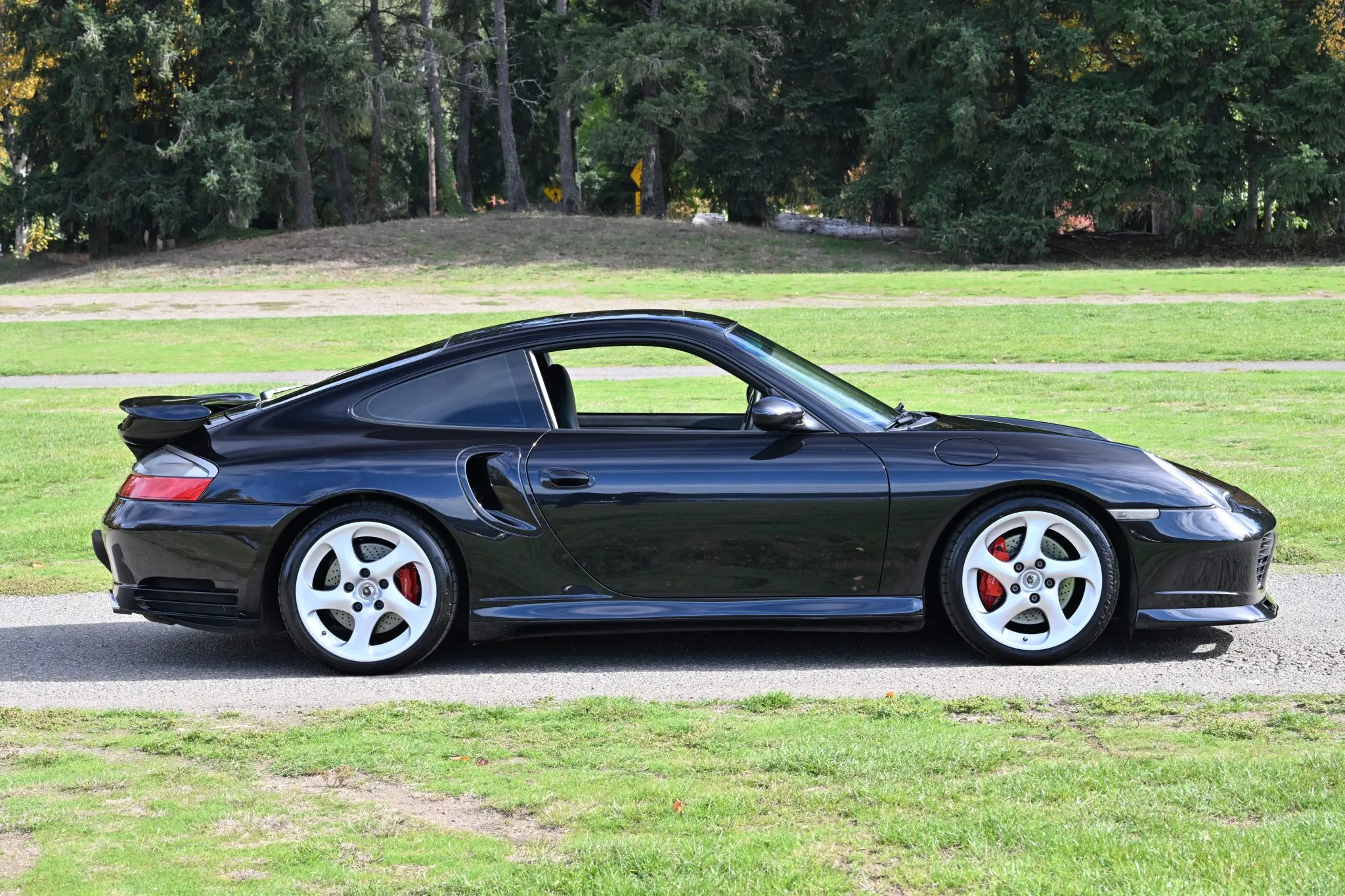 Load larger image of 2002 Porsche 911 Turbo Coupe X50 - Stuttcars Classified