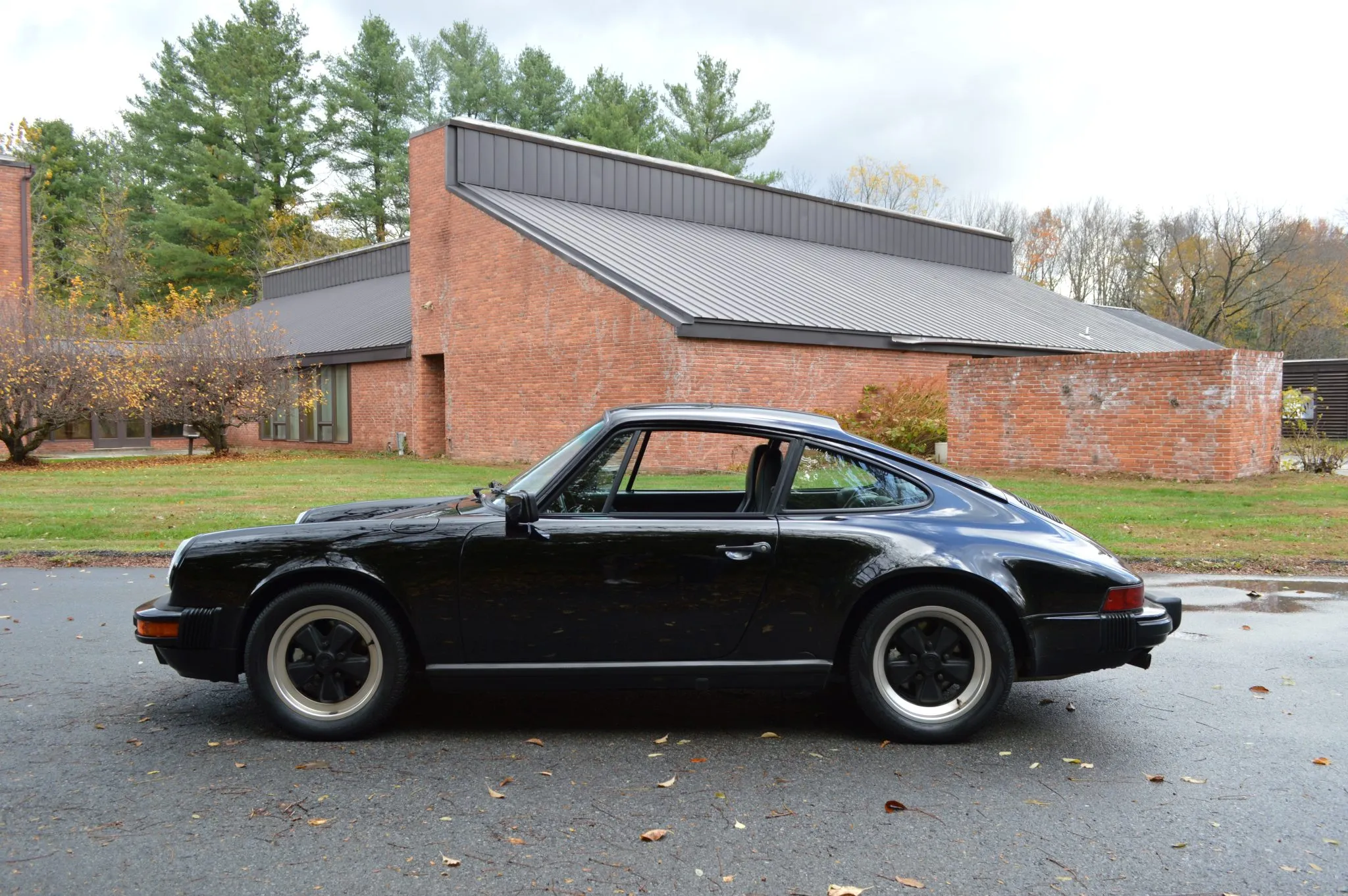 Load larger image of 1988 Porsche 911 Carrera Coupe G50 - Stuttcars Classified