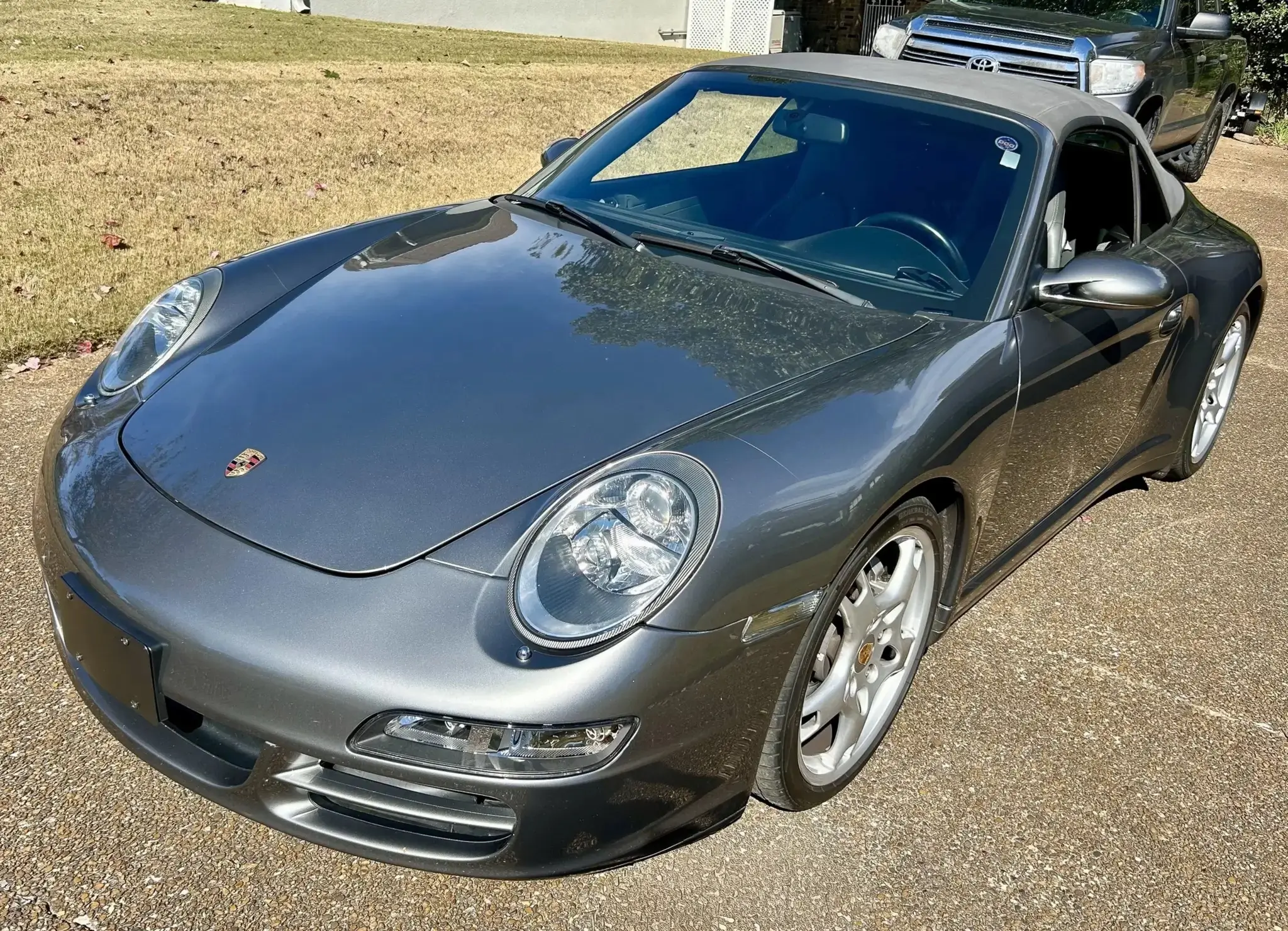Load larger image of 2007 Porsche 997 Carrera 4 Cabriolet - Stuttcars Classified