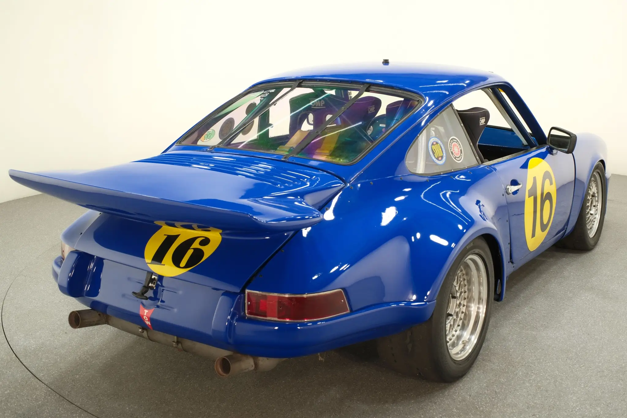 Load larger image of RSR-Style 1973 Porsche 911 Racecar 3.0L Twin-Plug - Stuttcars Classified