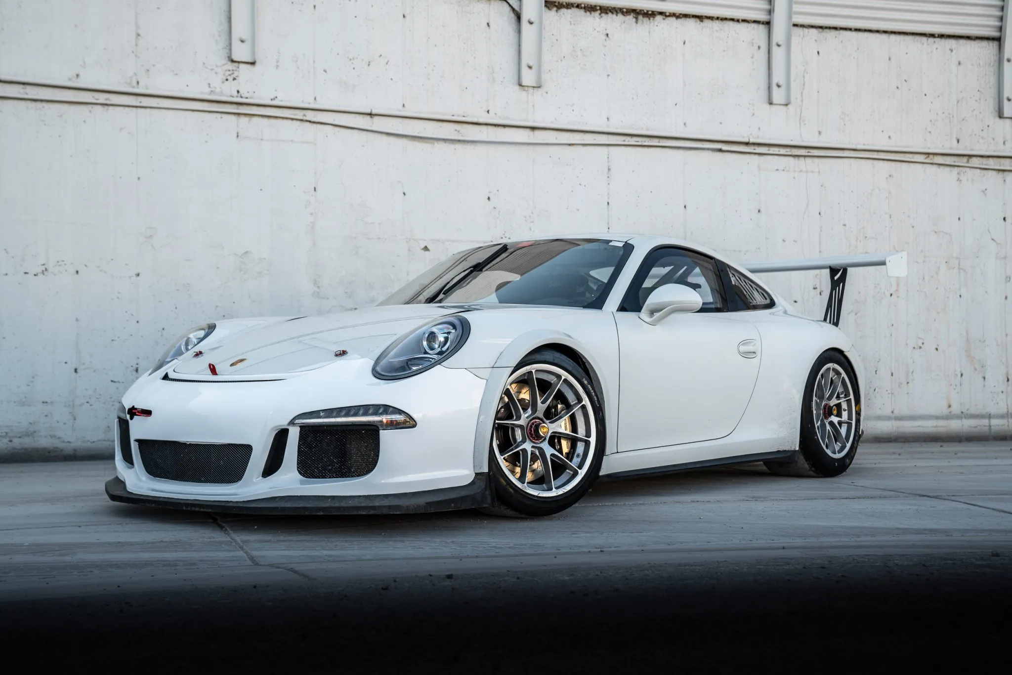 Load larger image of 2016 Porsche 911 GT3 Cup - Stuttcars Classified