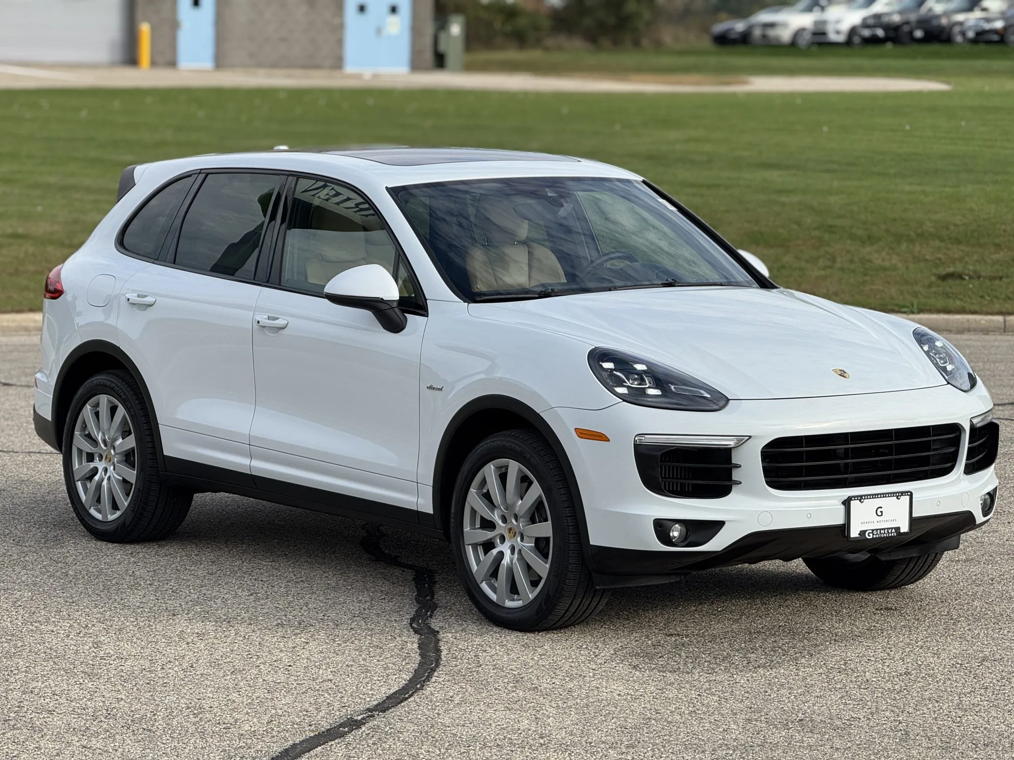 Load larger image of 2015 Porsche Cayenne Diesel - Stuttcars Classified