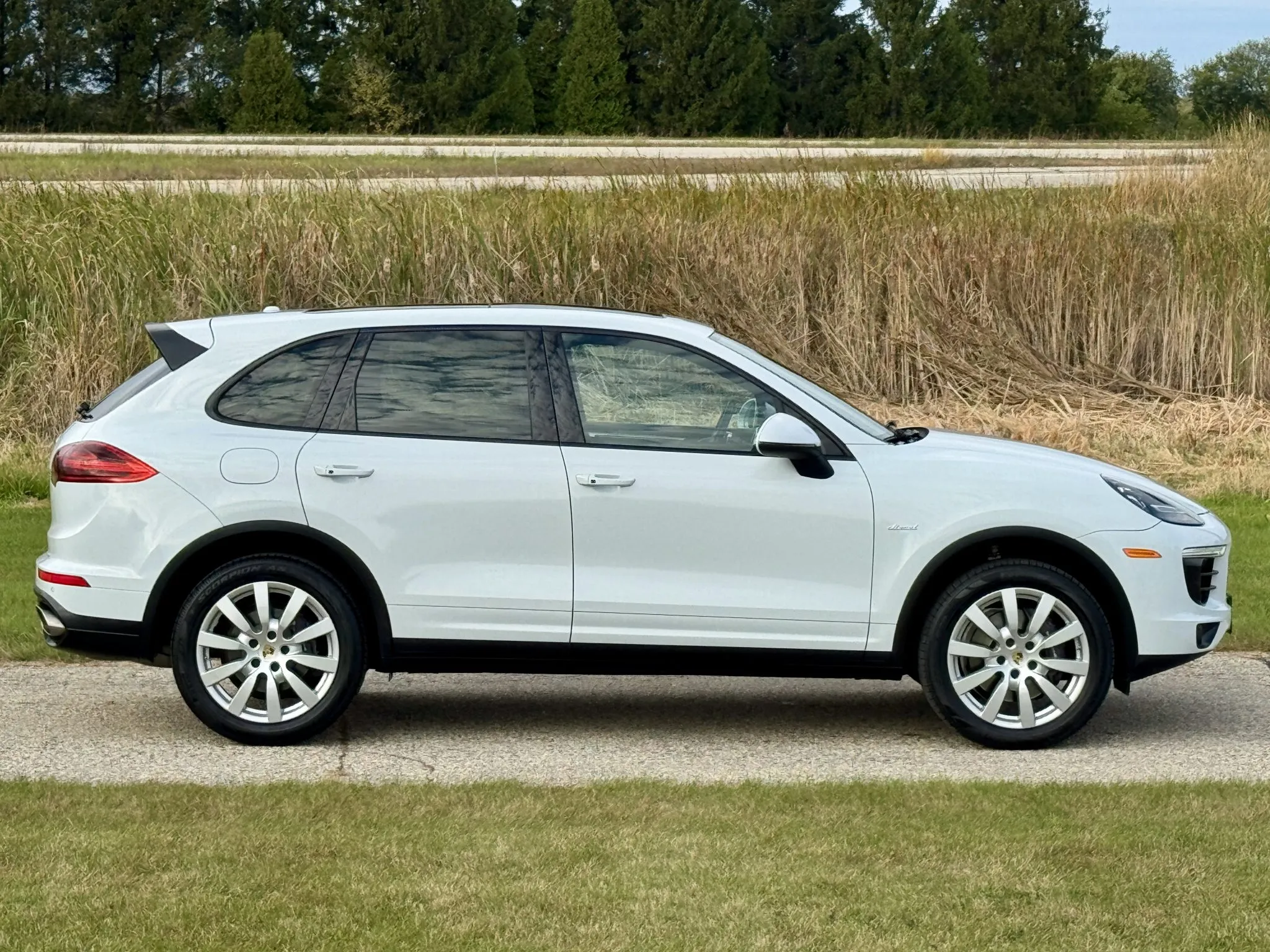 Load larger image of 2015 Porsche Cayenne Diesel - Stuttcars Classified