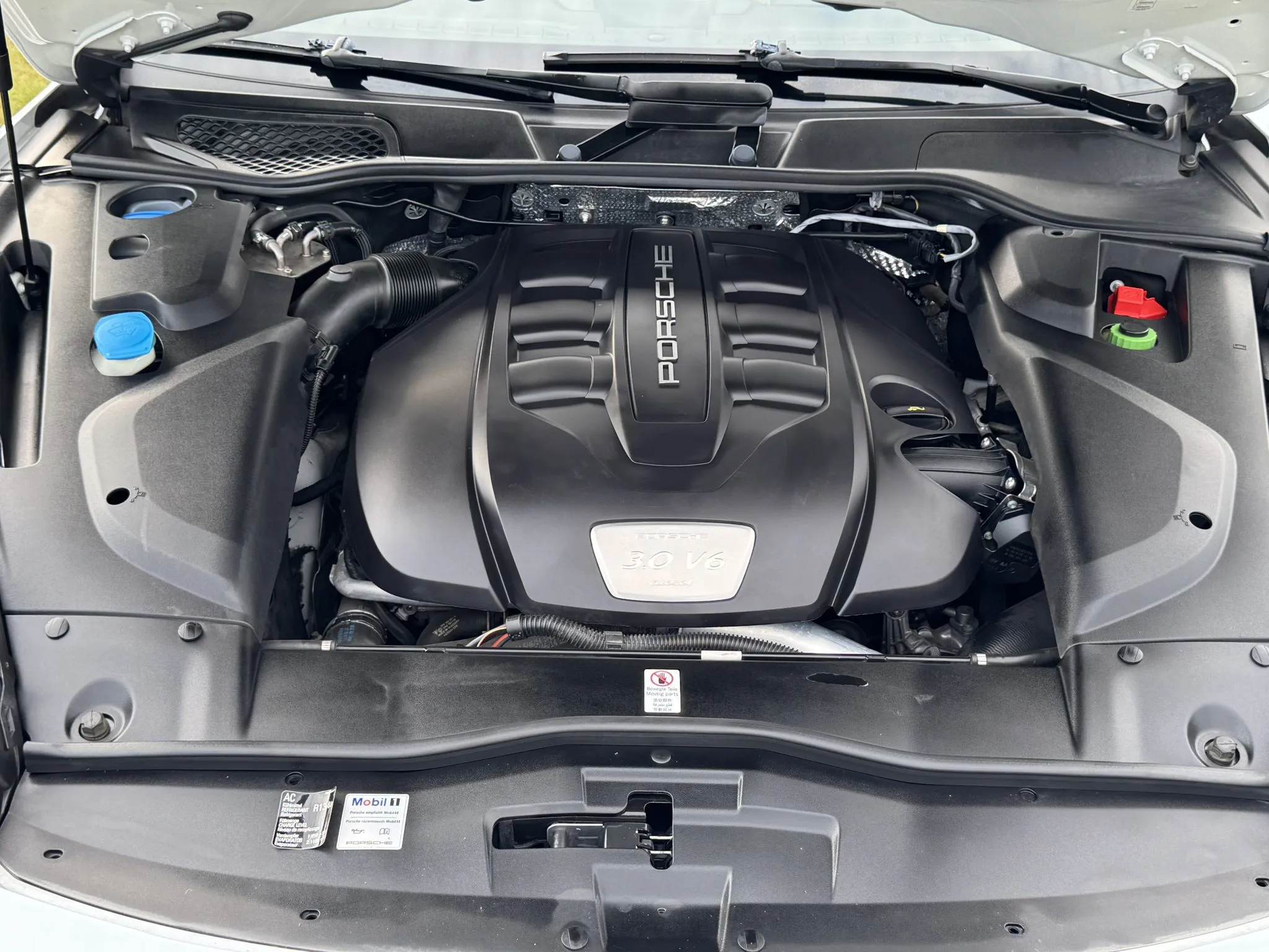 Load larger image of 2015 Porsche Cayenne Diesel - Stuttcars Classified