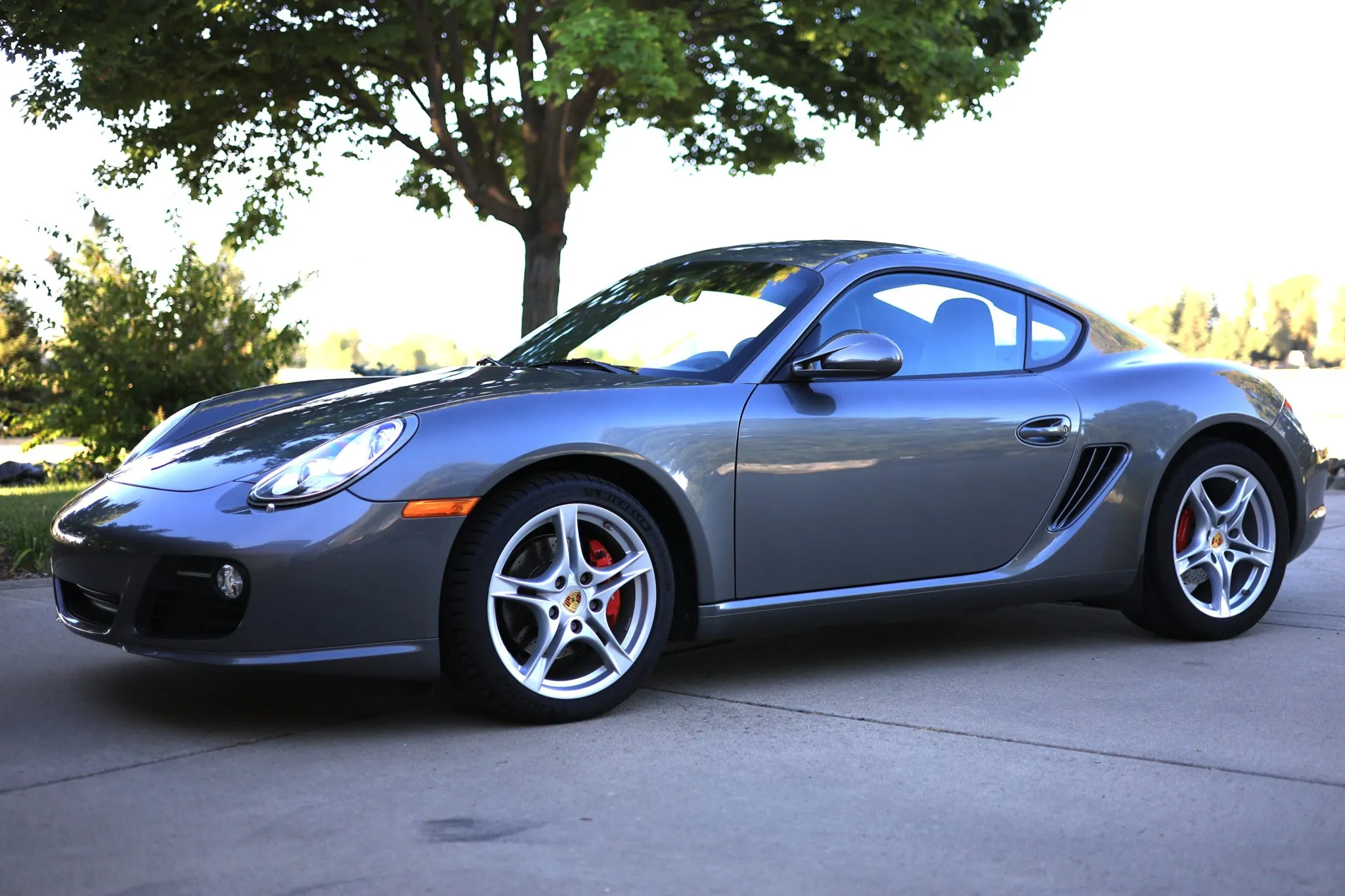 Load larger image of 2010 Porsche Cayman S - Stuttcars Classified