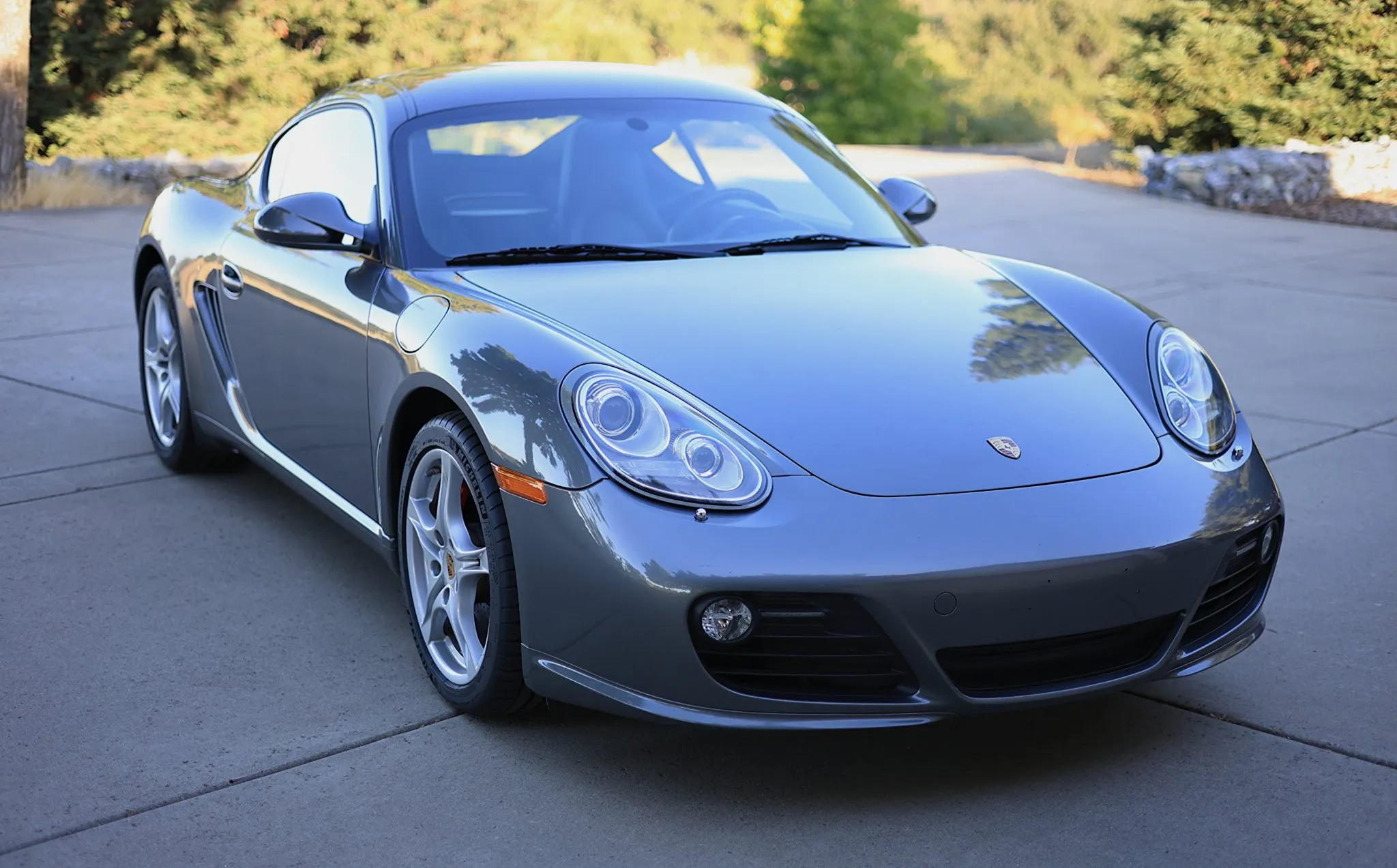 Load larger image of 2010 Porsche Cayman S - Stuttcars Classified
