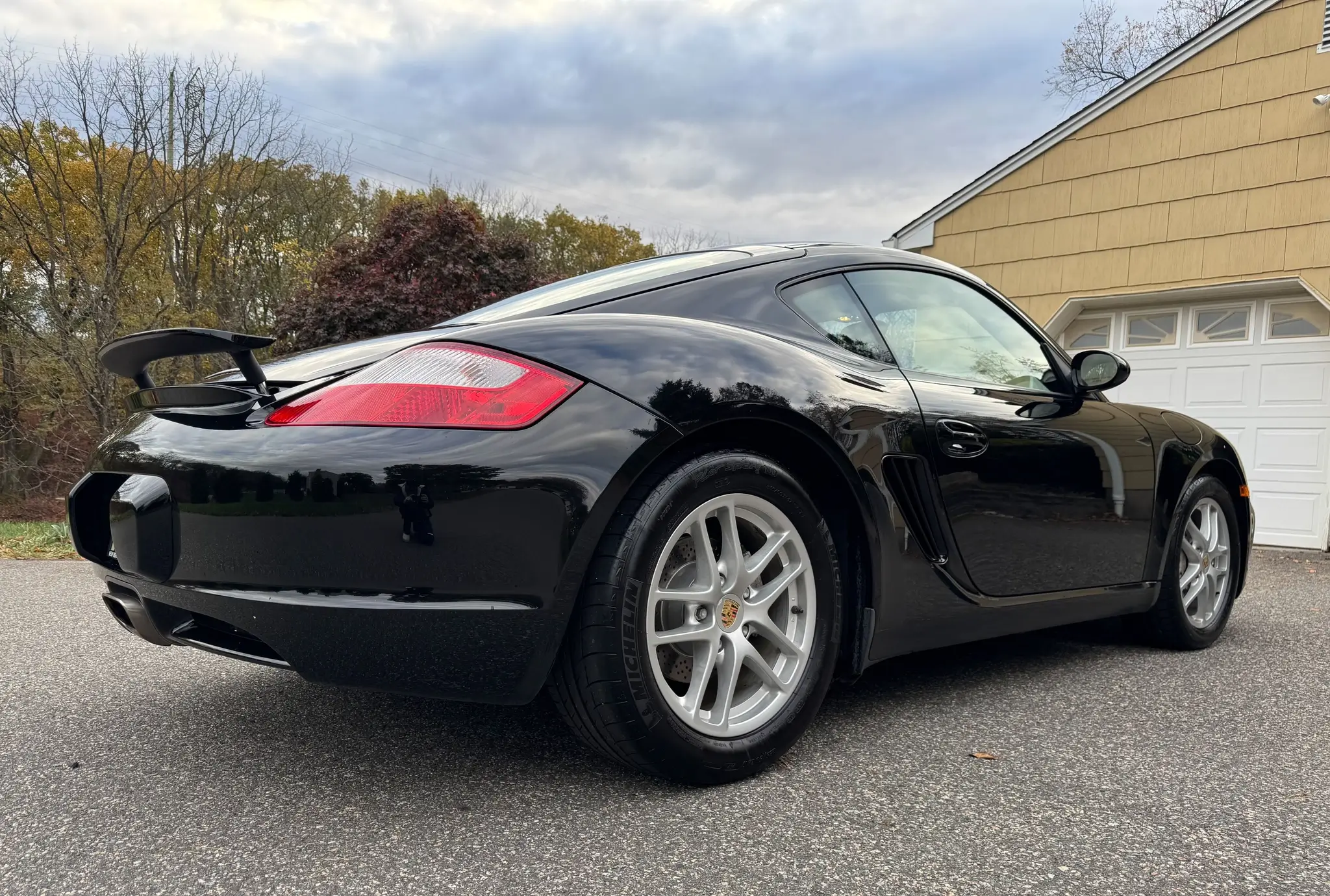 Load larger image of 2007 Porsche 987 Cayman - Stuttcars Classified