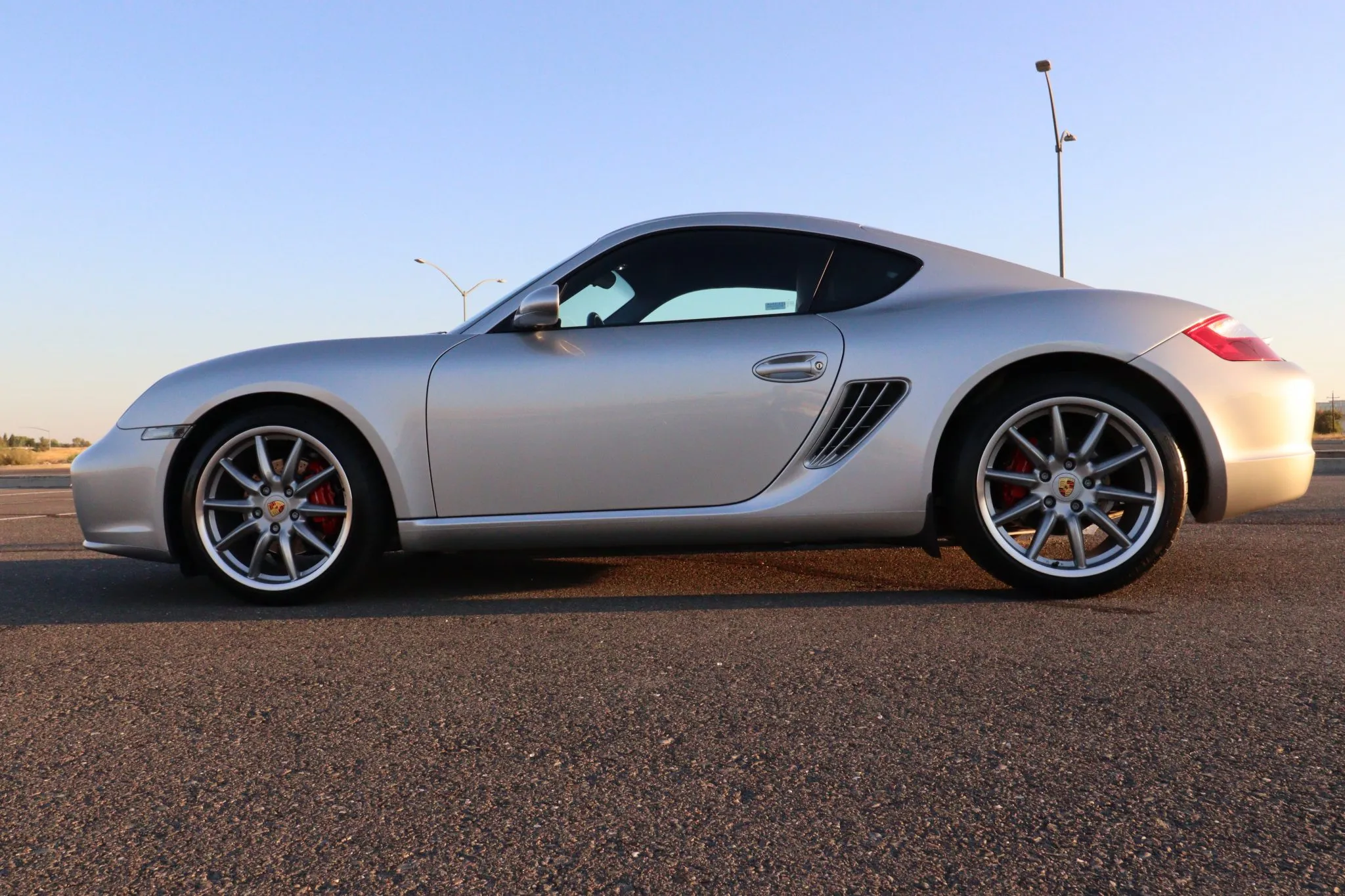 Load larger image of 2006 Porsche Cayman S - Stuttcars Classified