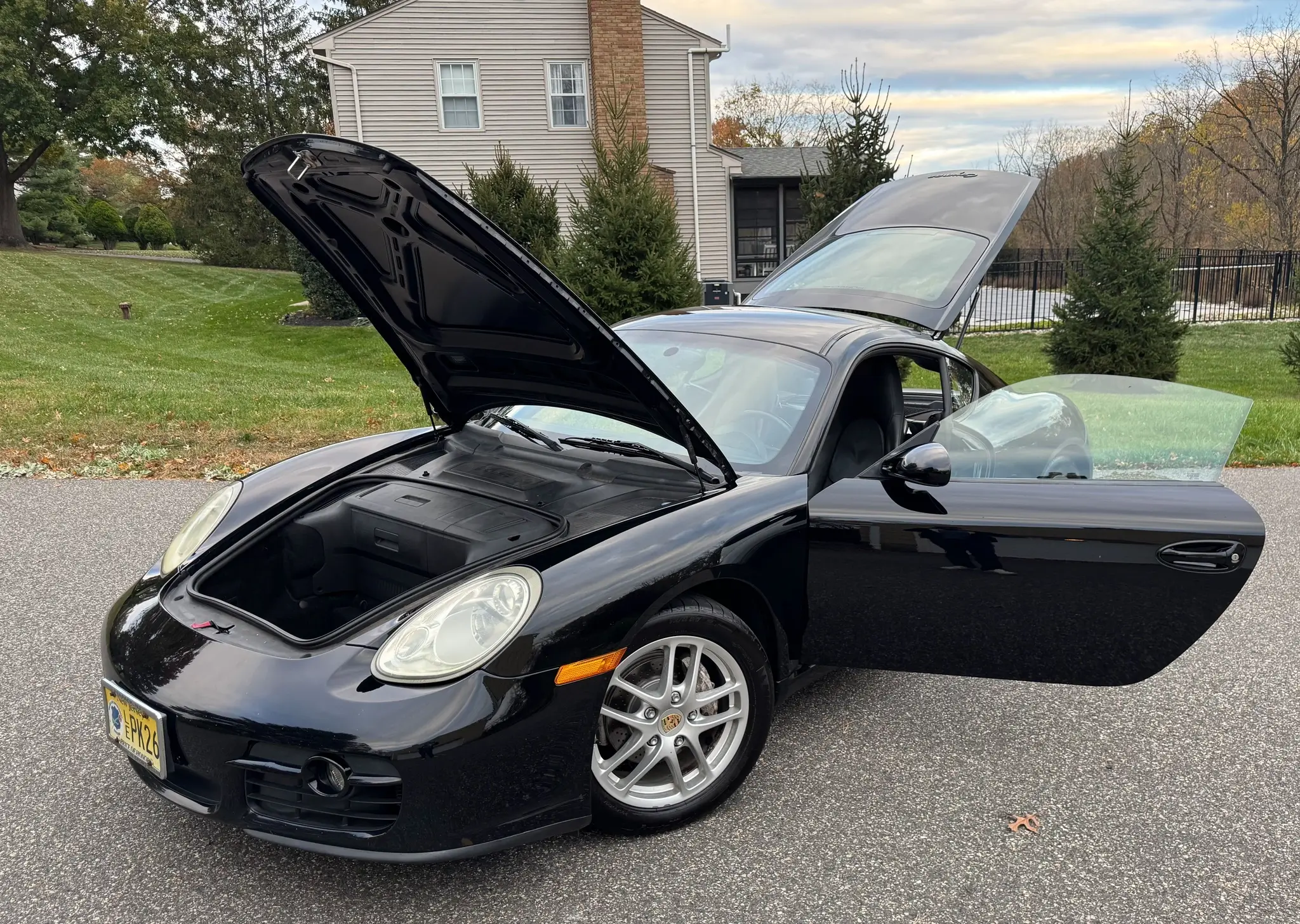 Load larger image of 2007 Porsche 987 Cayman - Stuttcars Classified