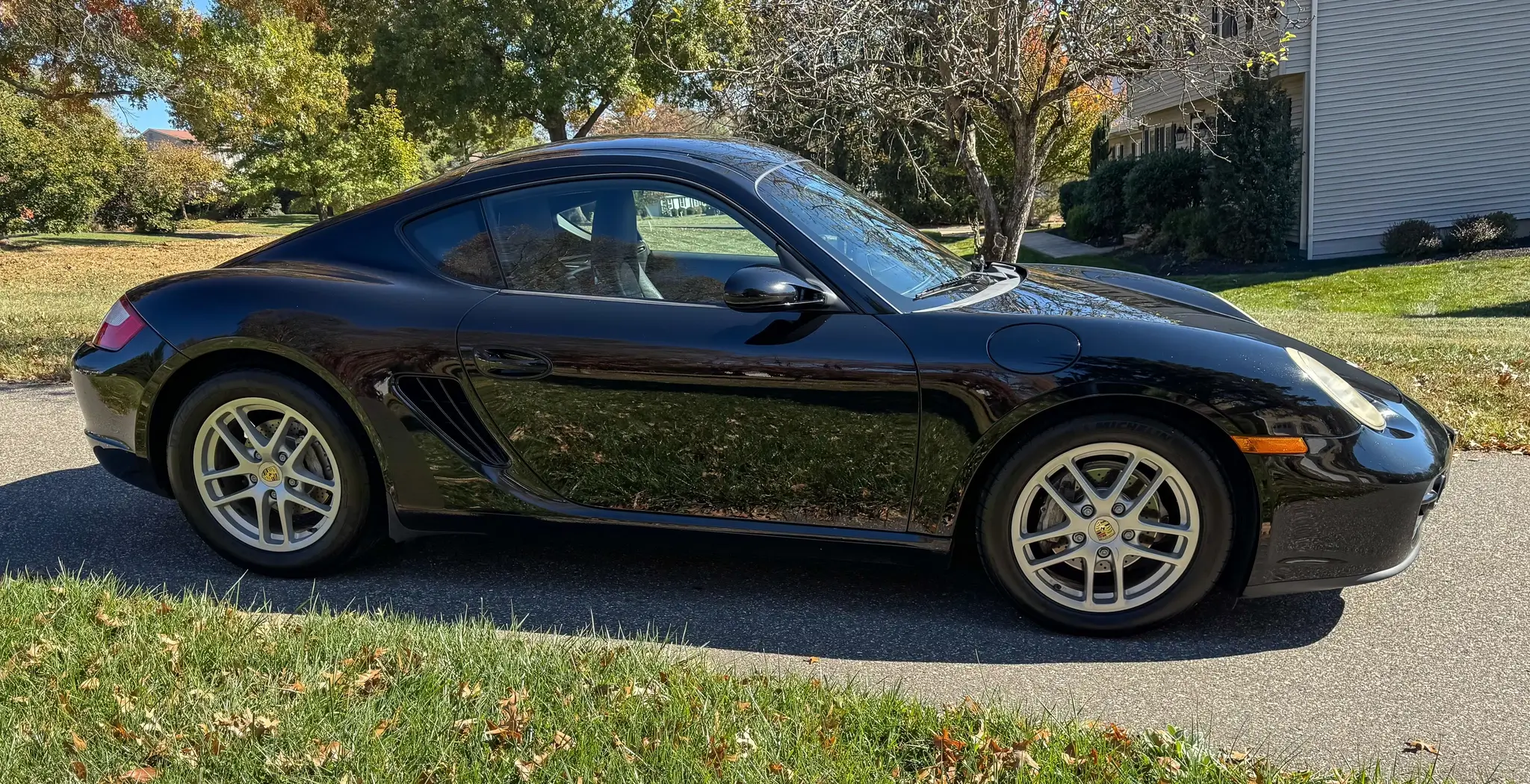 Load larger image of 2007 Porsche 987 Cayman - Stuttcars Classified